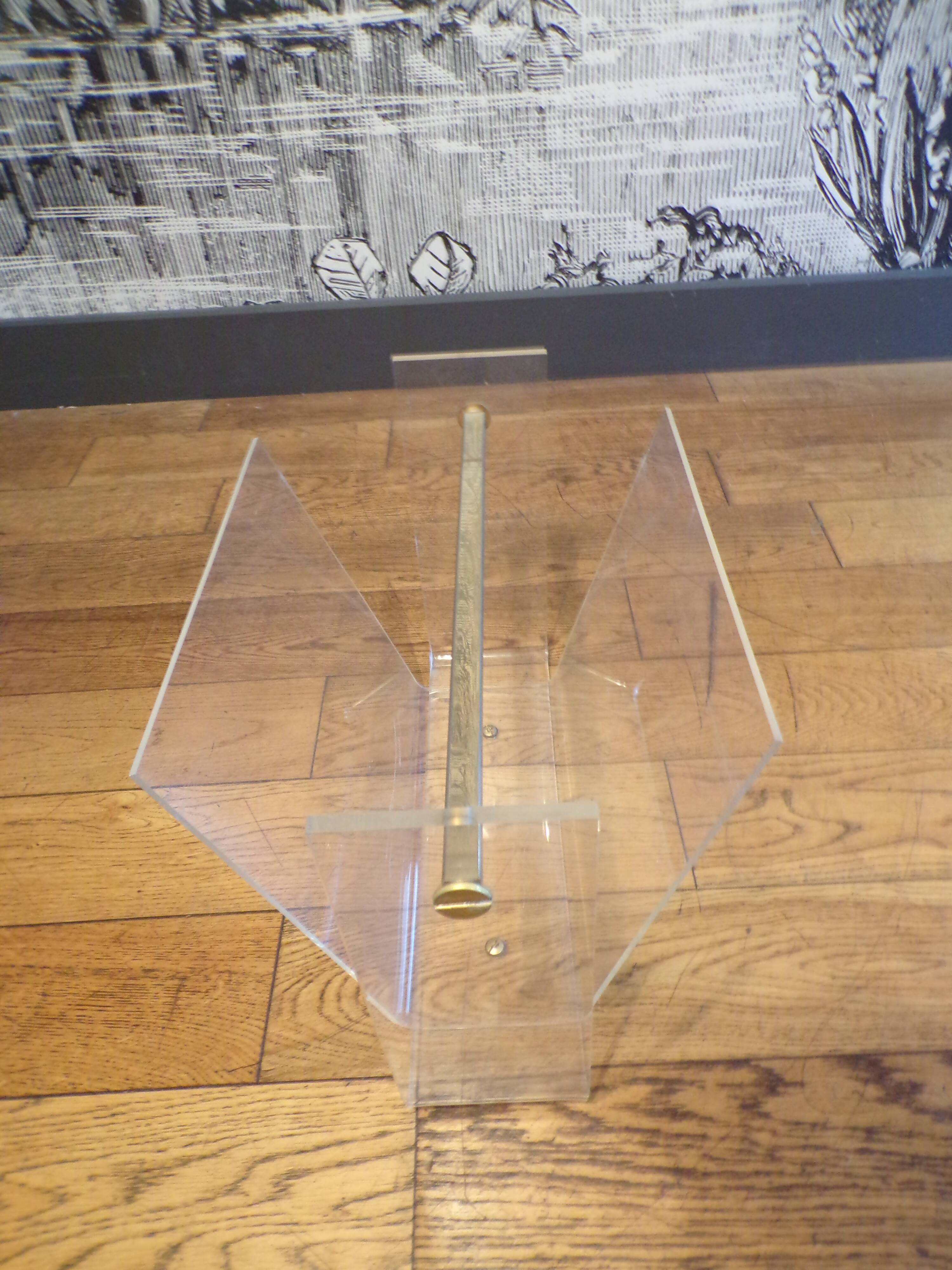Omega Magazine Rack by David Lange