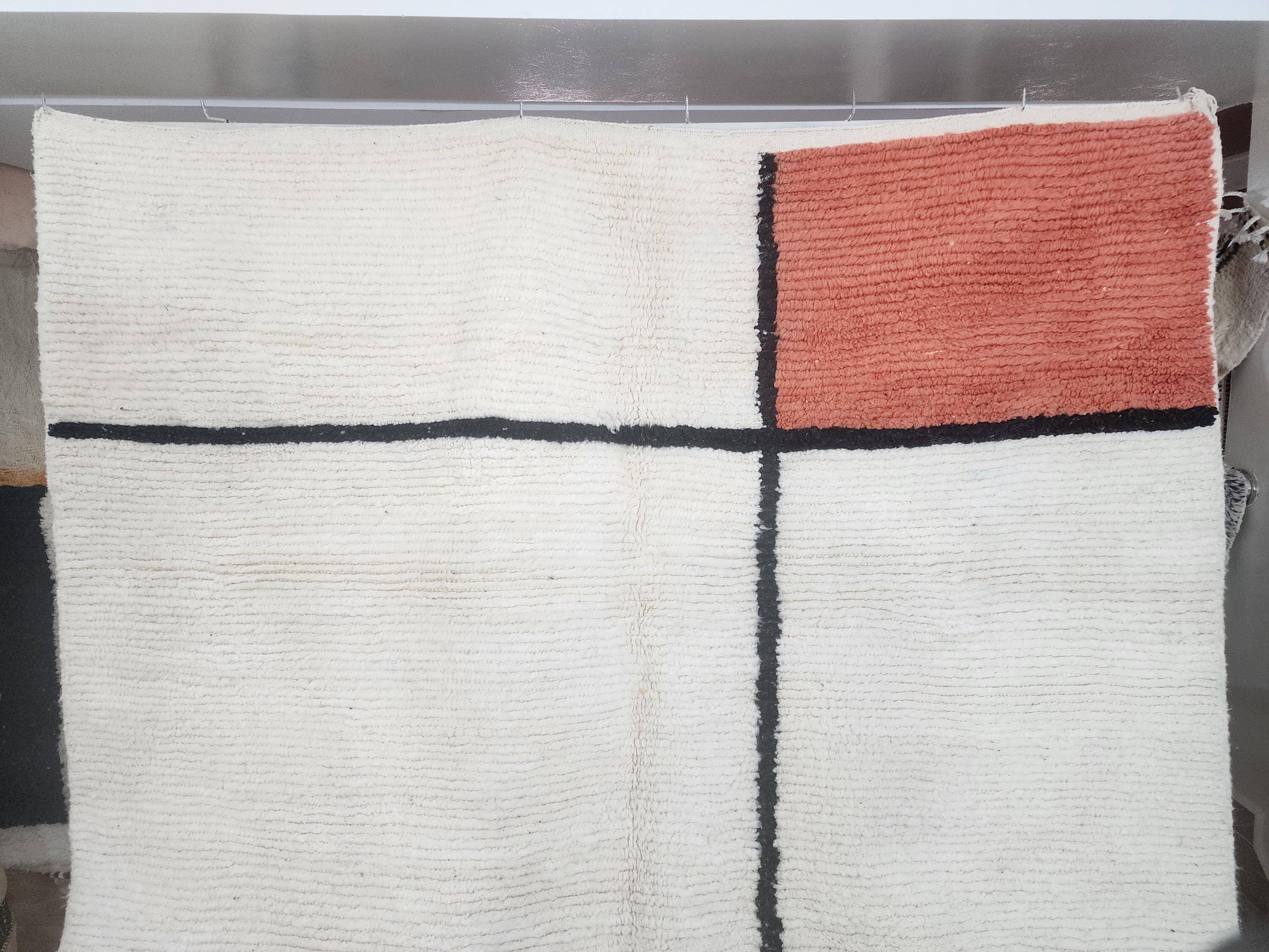 Unique handmade Berber rug 2.5x1.5 m