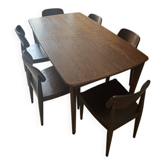 Table made of wood with extension