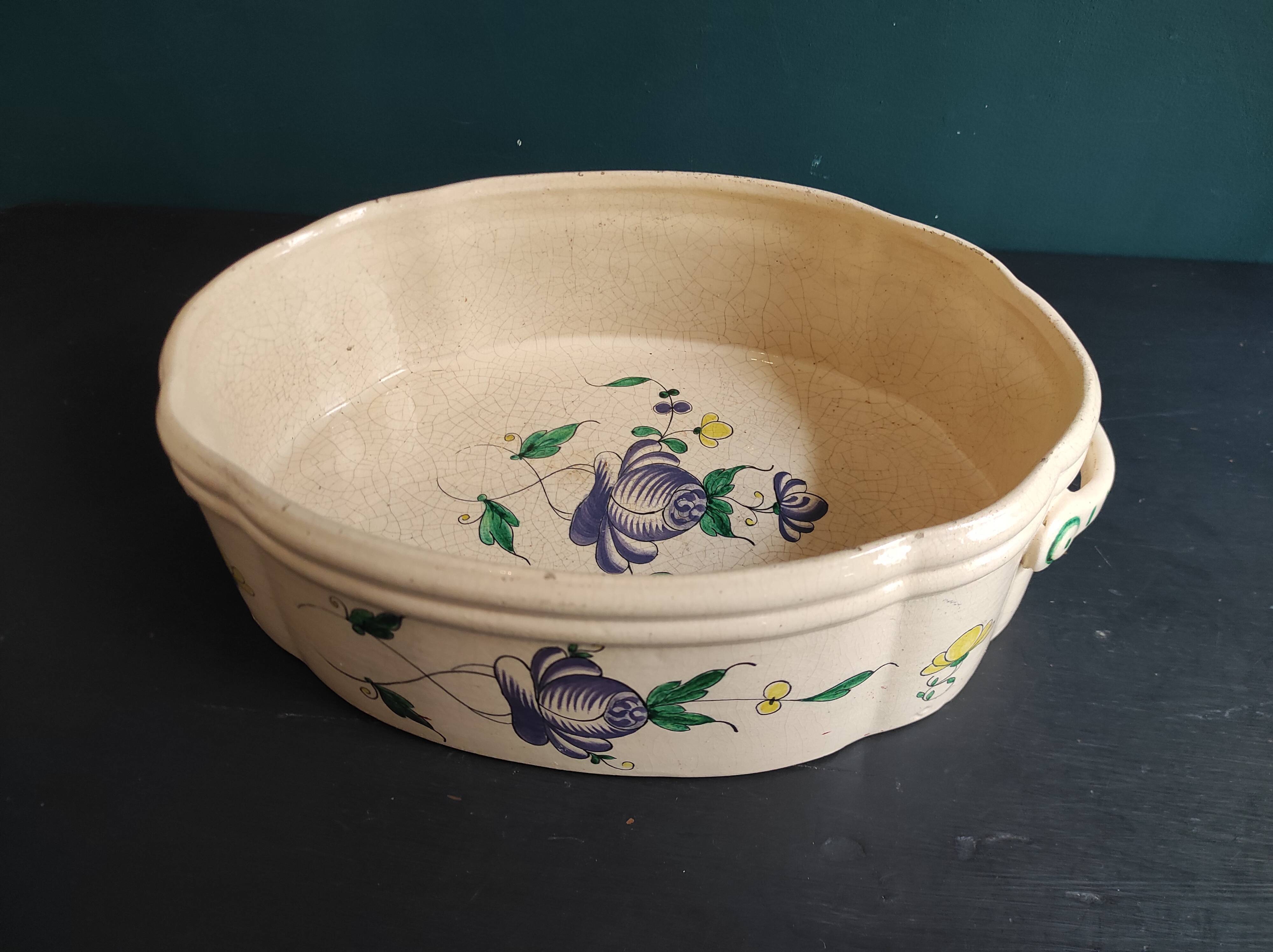 Antique serving plate, or "jardinière" from the faience of La Rochelle, 18th