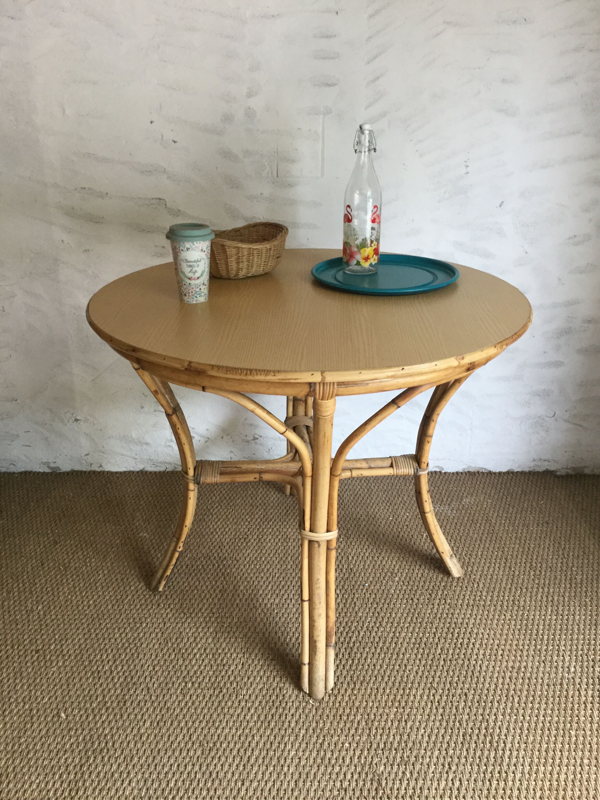 Rattan round table vintage