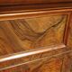 Commode en noyer et ronce de noyer style Louis Philippe