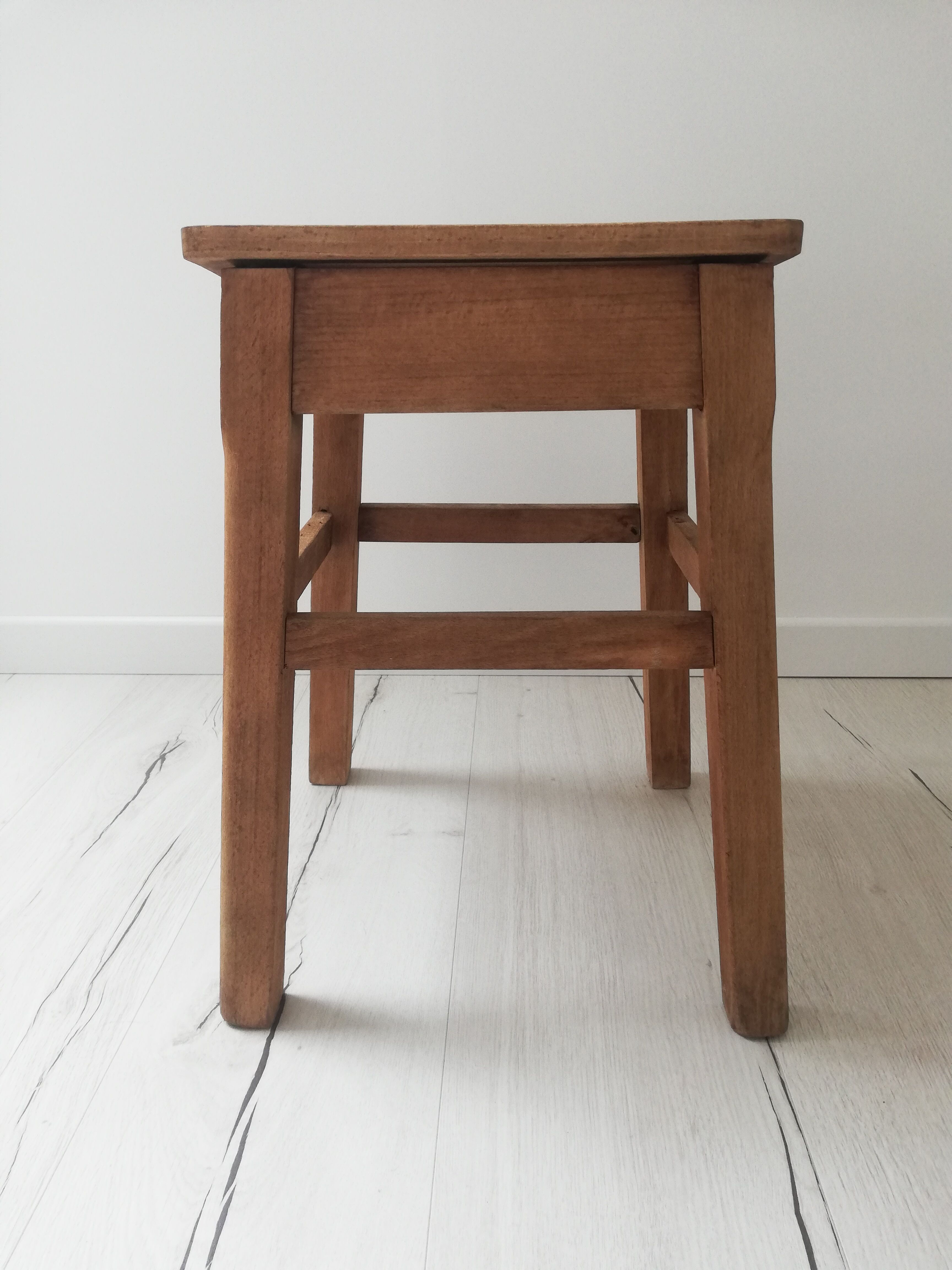Farm stool