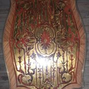 Table  Louis XV  en marqueterie rouge