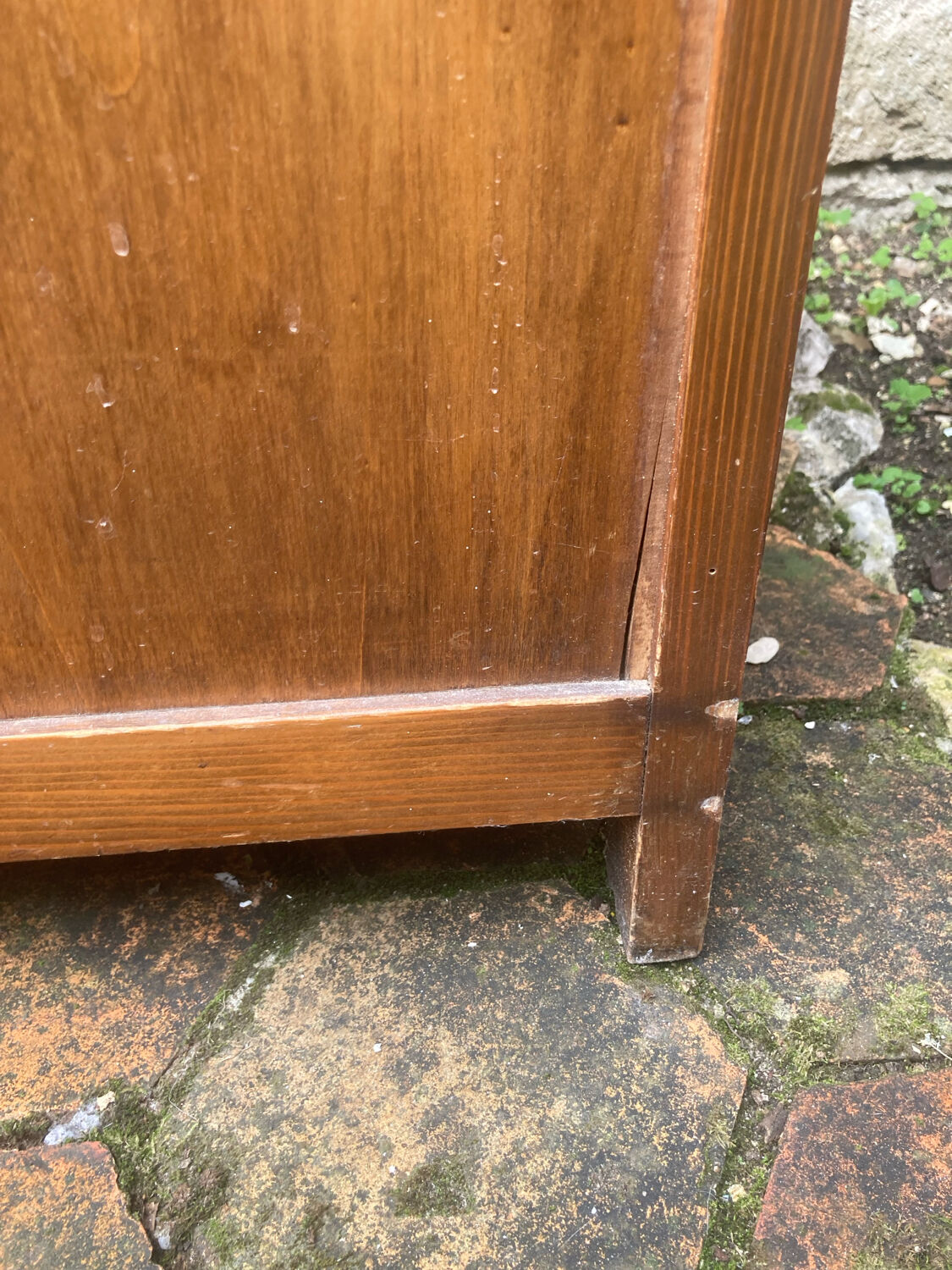Vintage pine chest of drawers