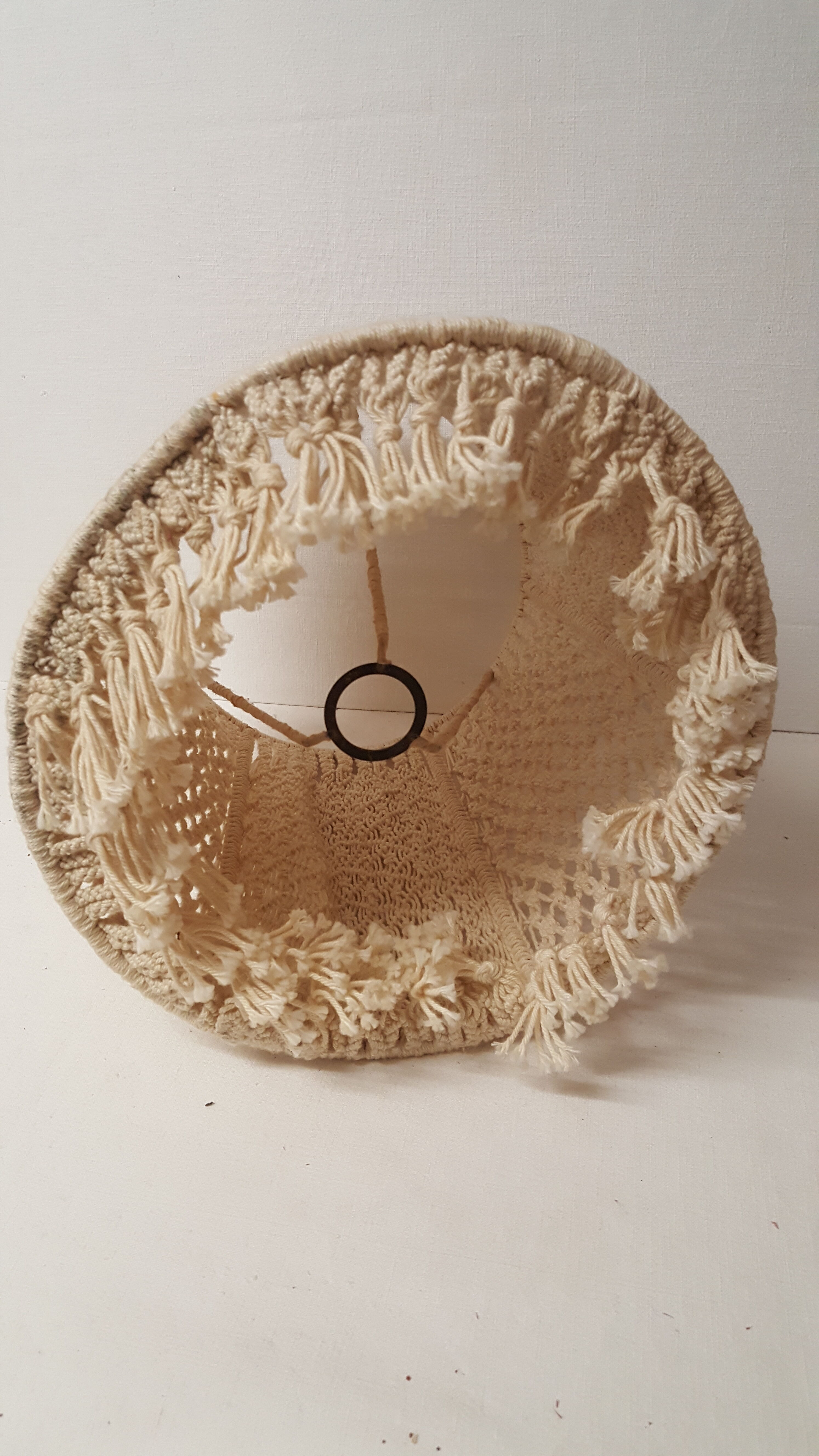 Vintage daybat in macramé