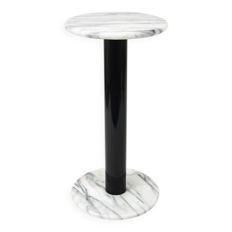 Postmodern pedestal table / plant stand in white Carrara marble, Italy, 1980s