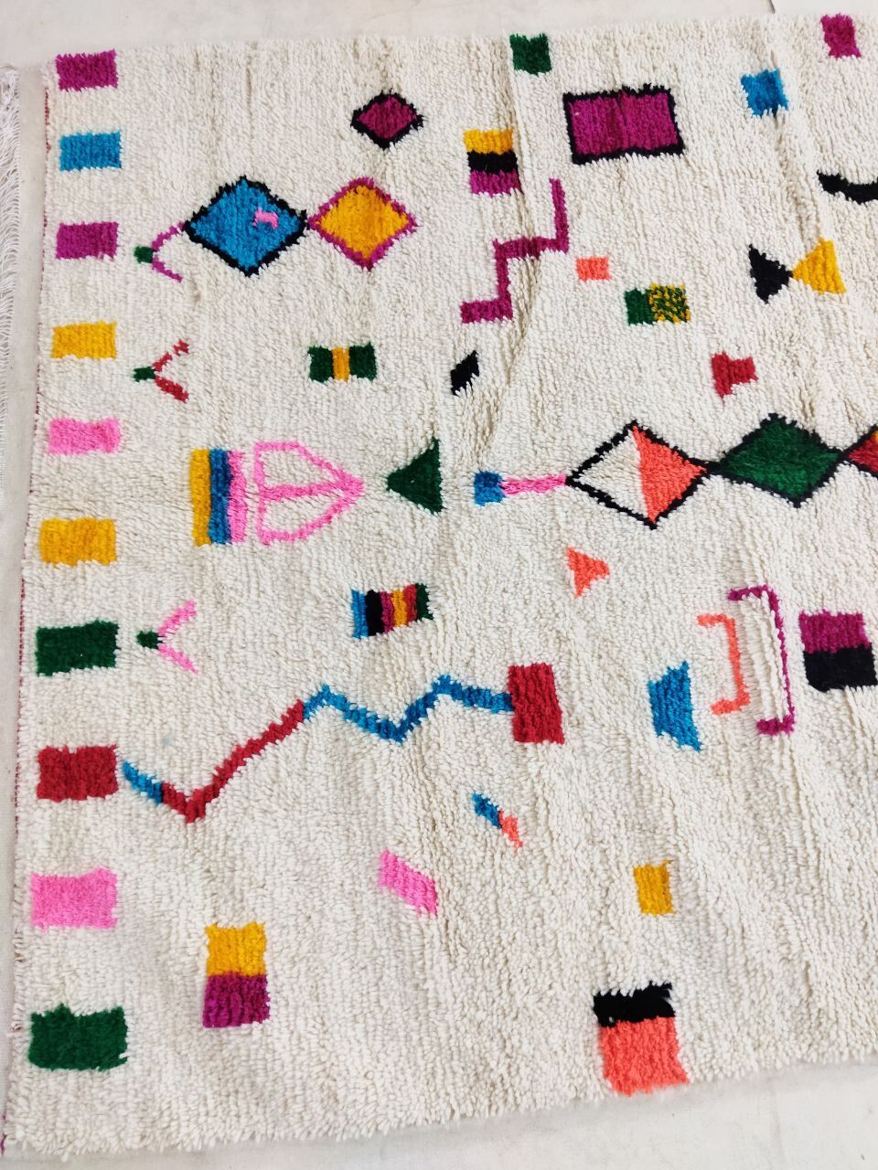 245x155cm moroccan berbere carpet