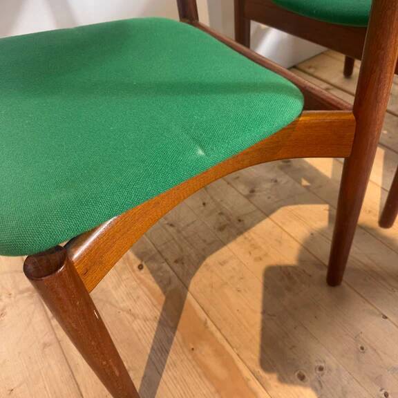 Set of 6 teak chairs model 197 by Finn Juhl, 1960s
