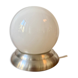 Globe lamp in opaline.