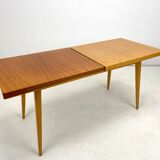 Table basse vintage en finition brillante de Tchécoslovaquie, années 1960