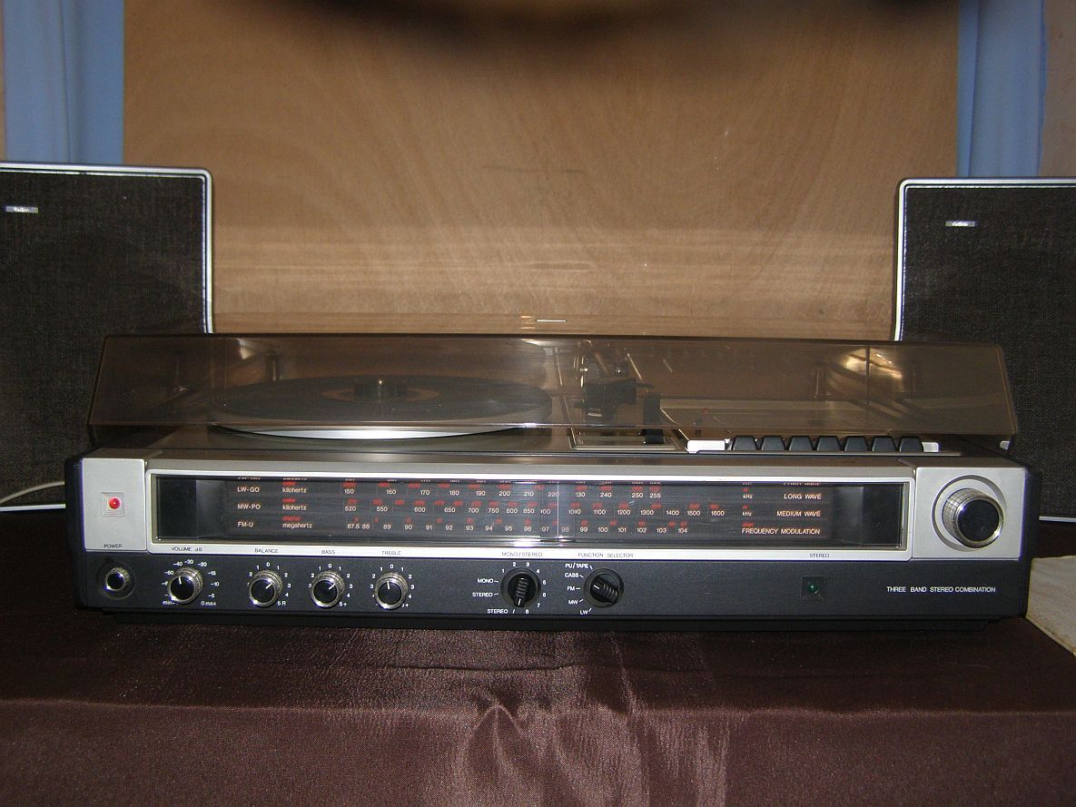 Vintage Stereo Stereo "Radiola" model 22AH970