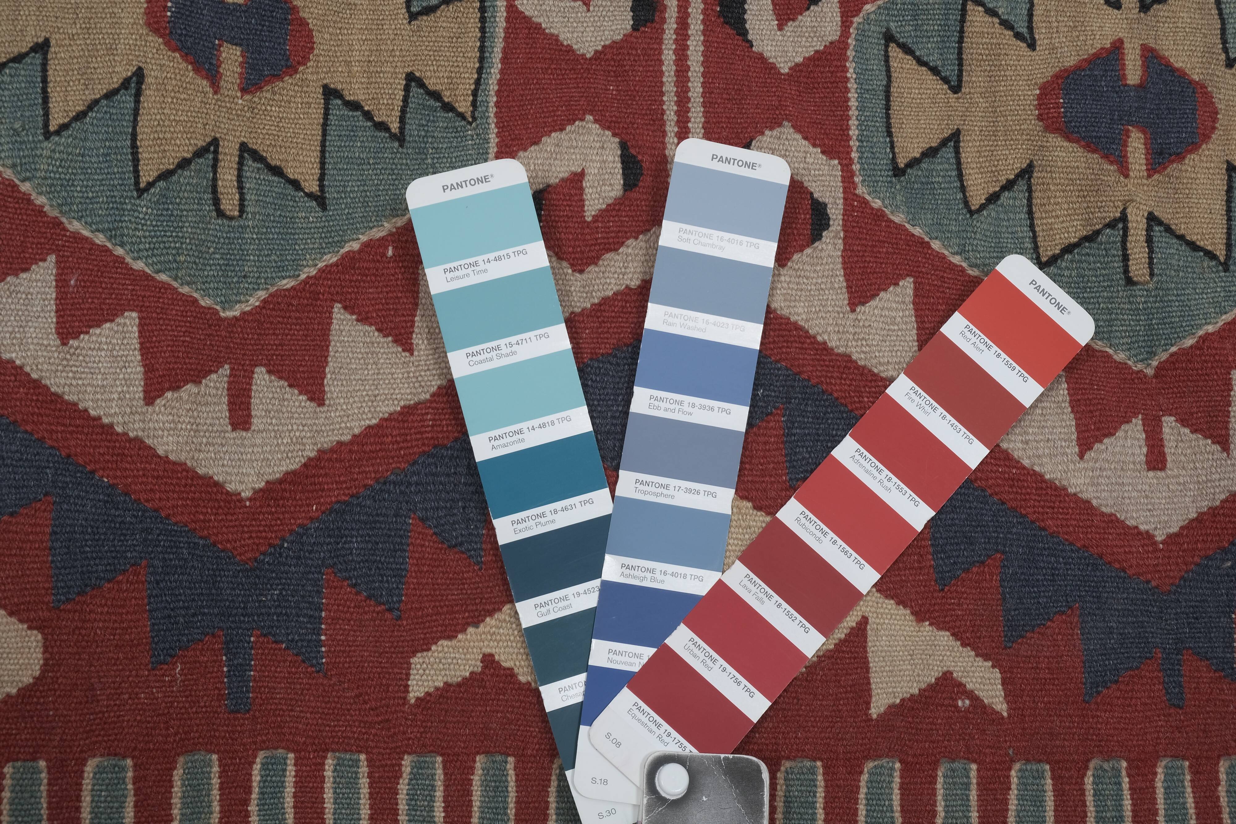 Vintage Turkish rug from Oushak, hand-woven 116x171 cm