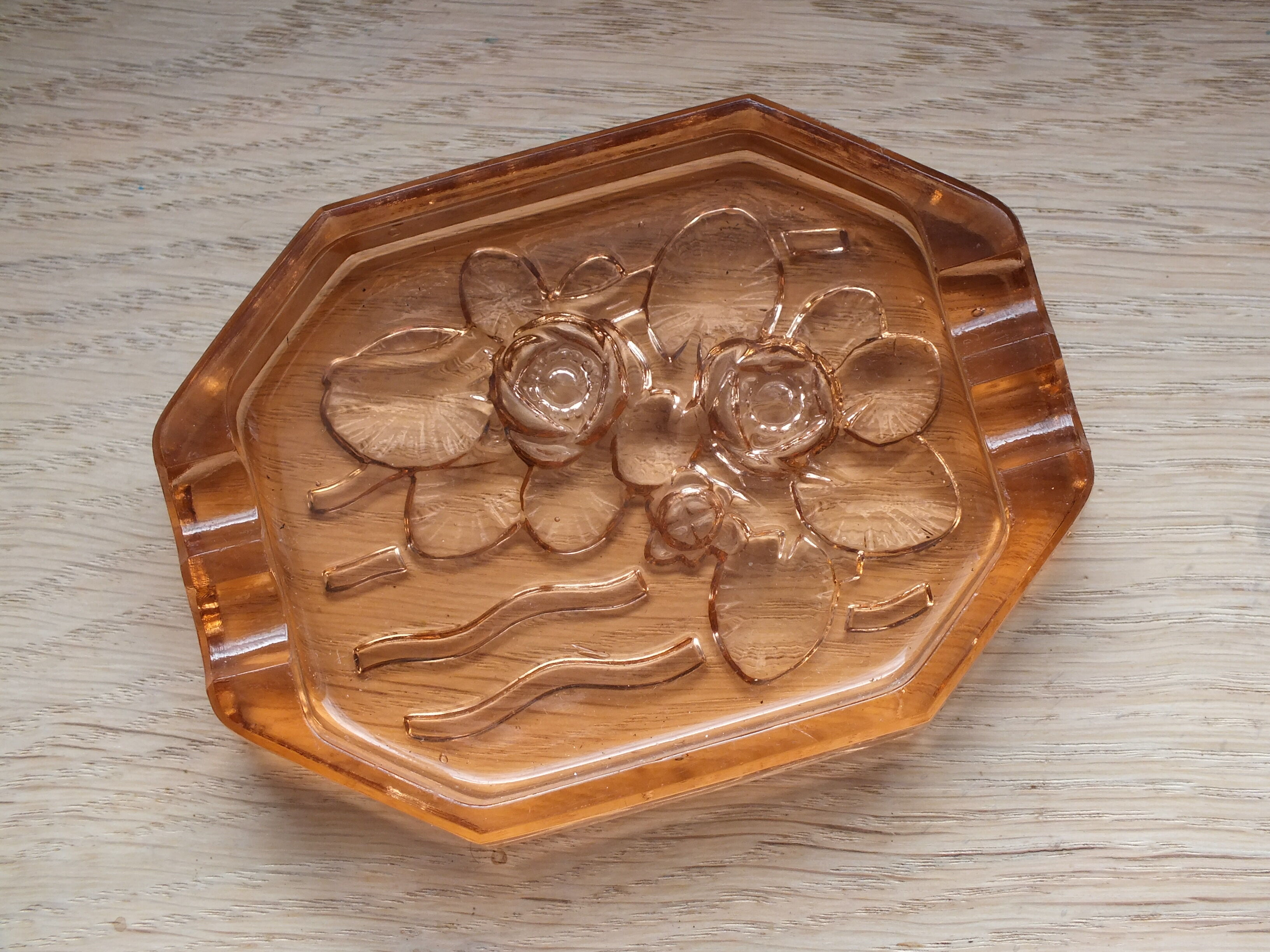 Art Deco style pressed molded glass ashtray, rose décor