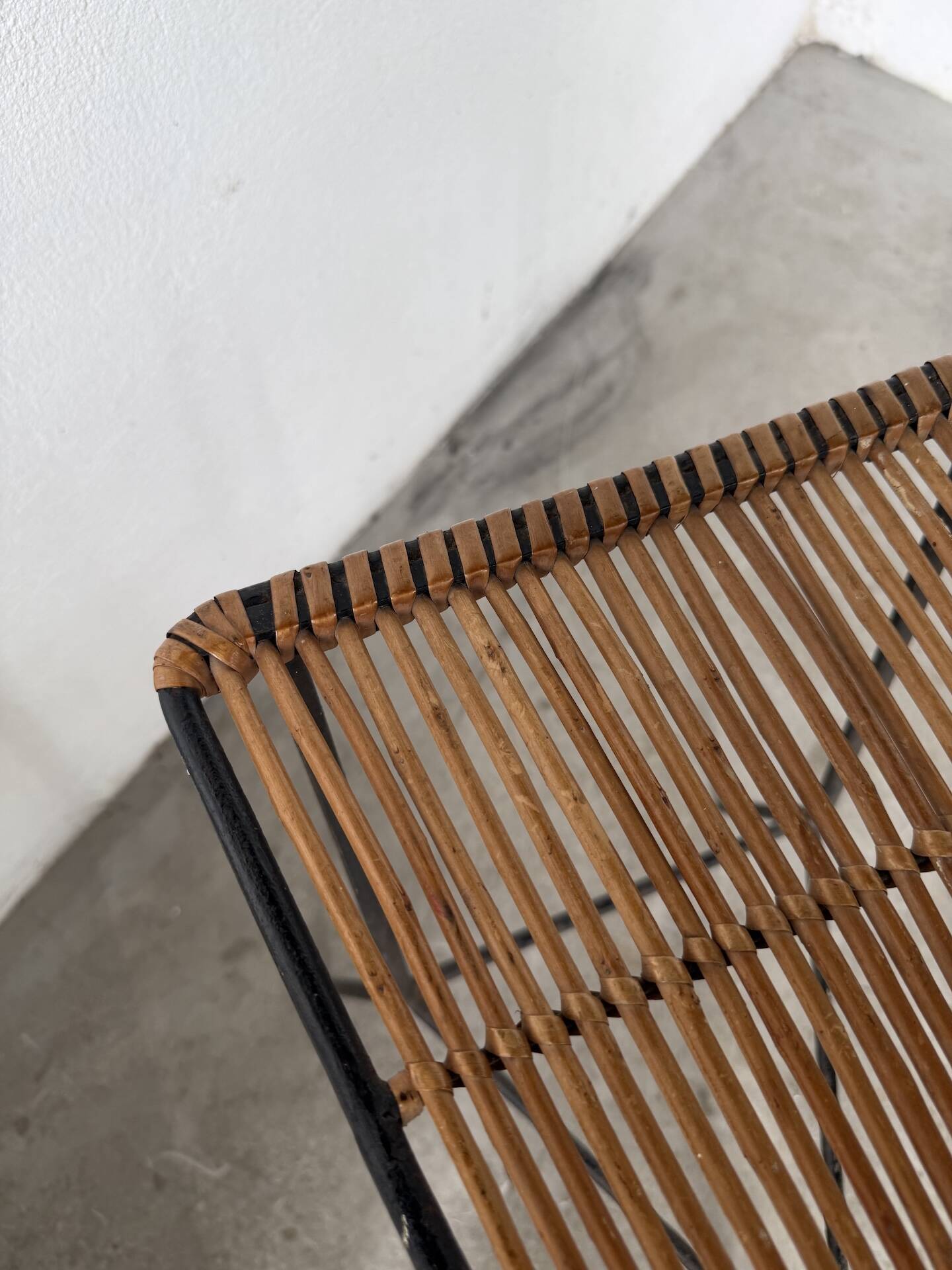 Wicker and metal stool Dennis Lennon 1950