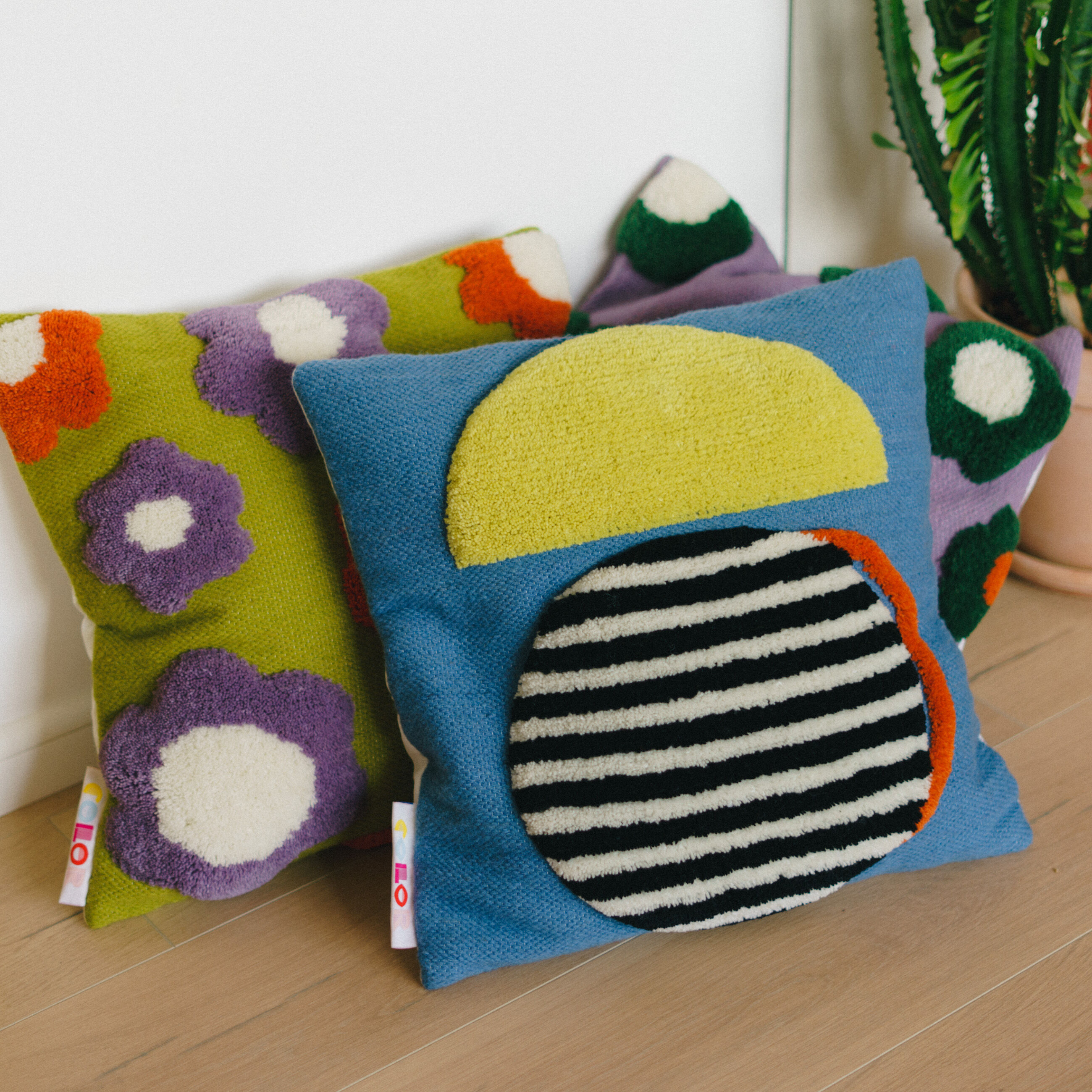 Handmade wool cushion cover yellow lamp 45 x 45 cm