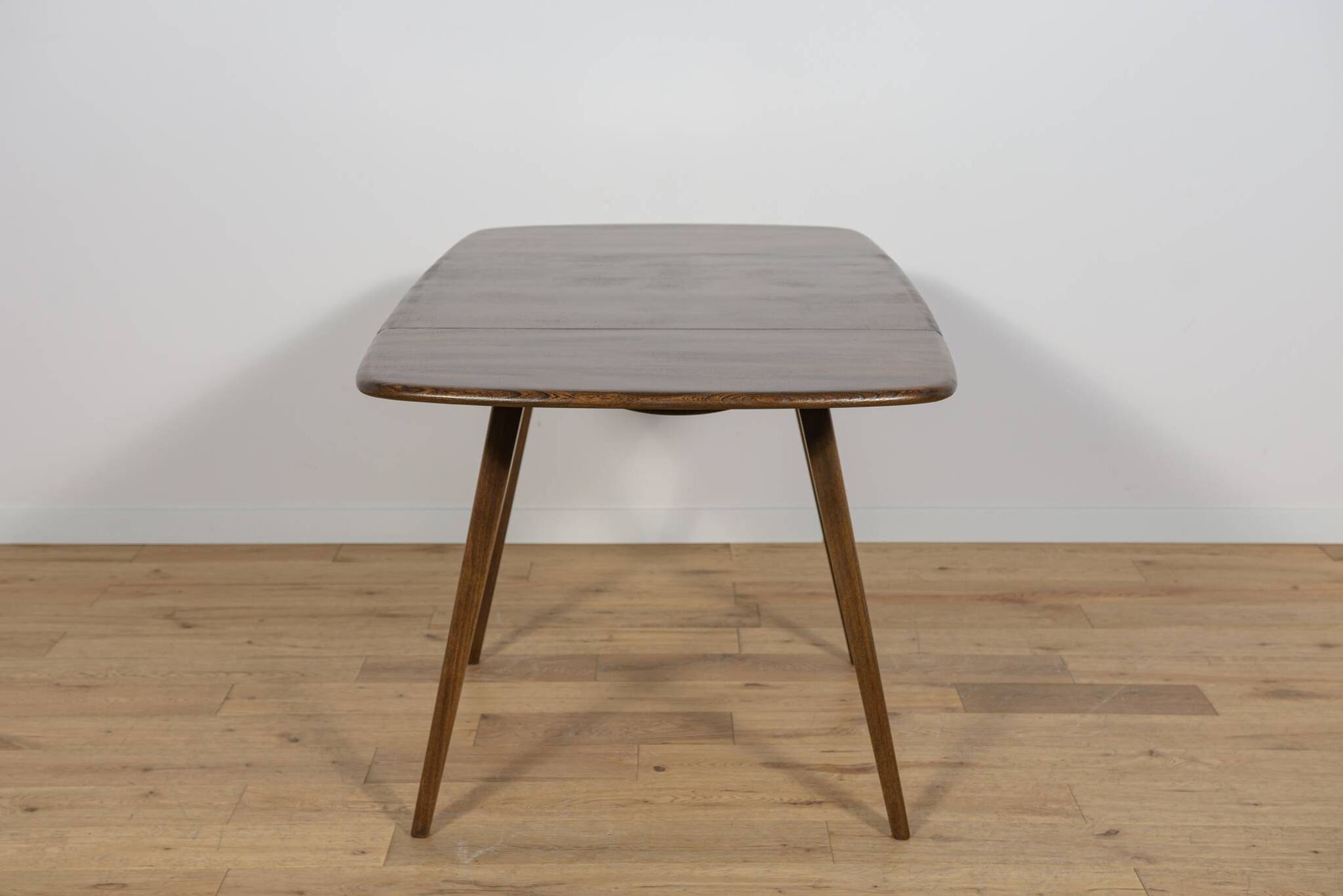 Table à manger Goldsmith Series par Lucian Ercolani pour Ercol, Royaume-Uni