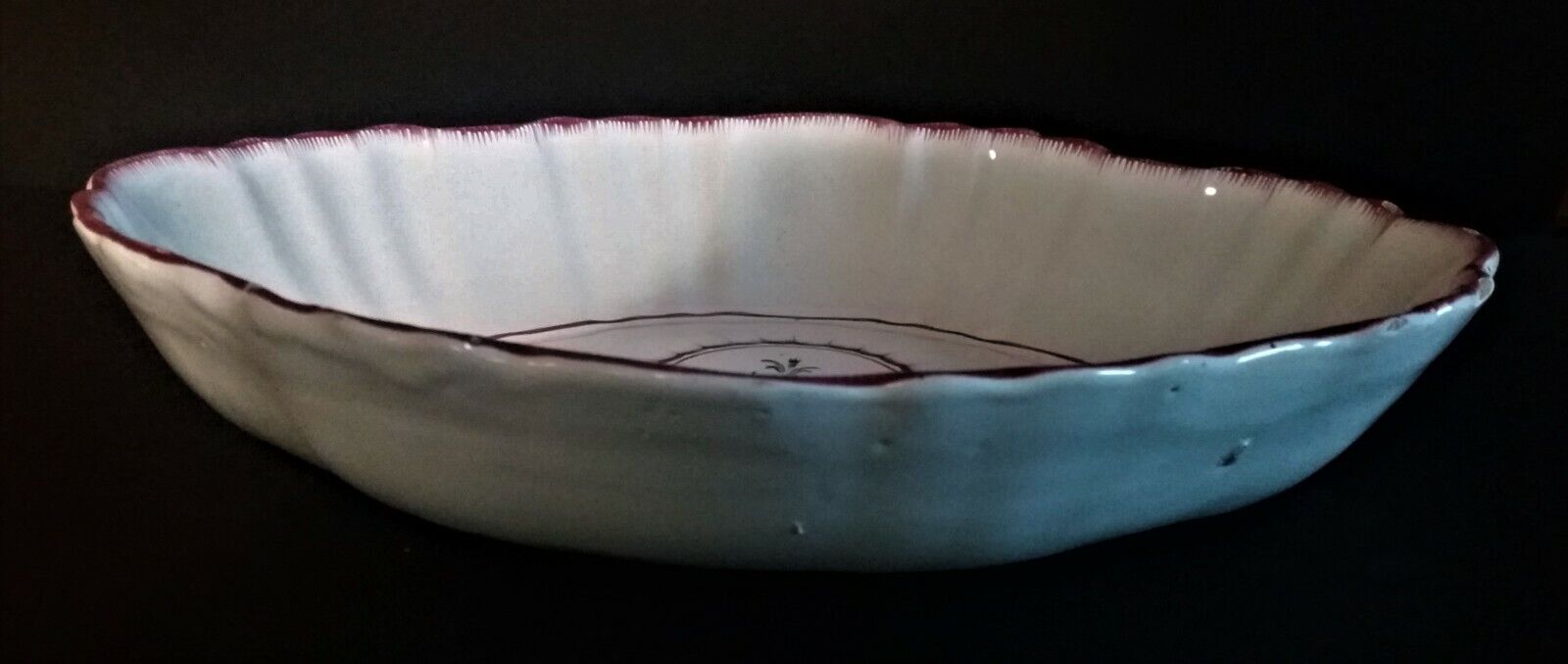 Eastern earthenware dish late eighteenth century