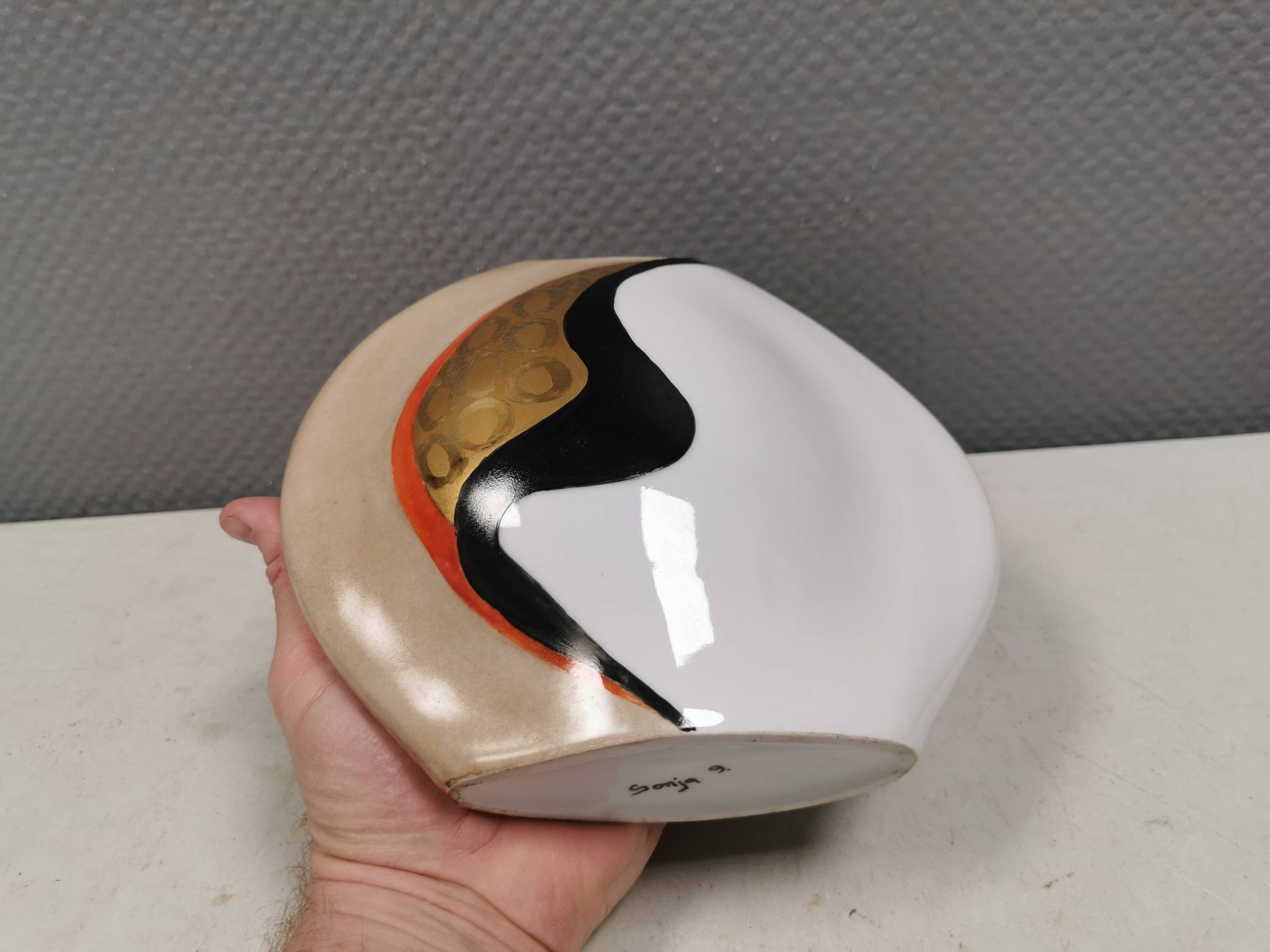 Vase with a motif, in an abstract style.