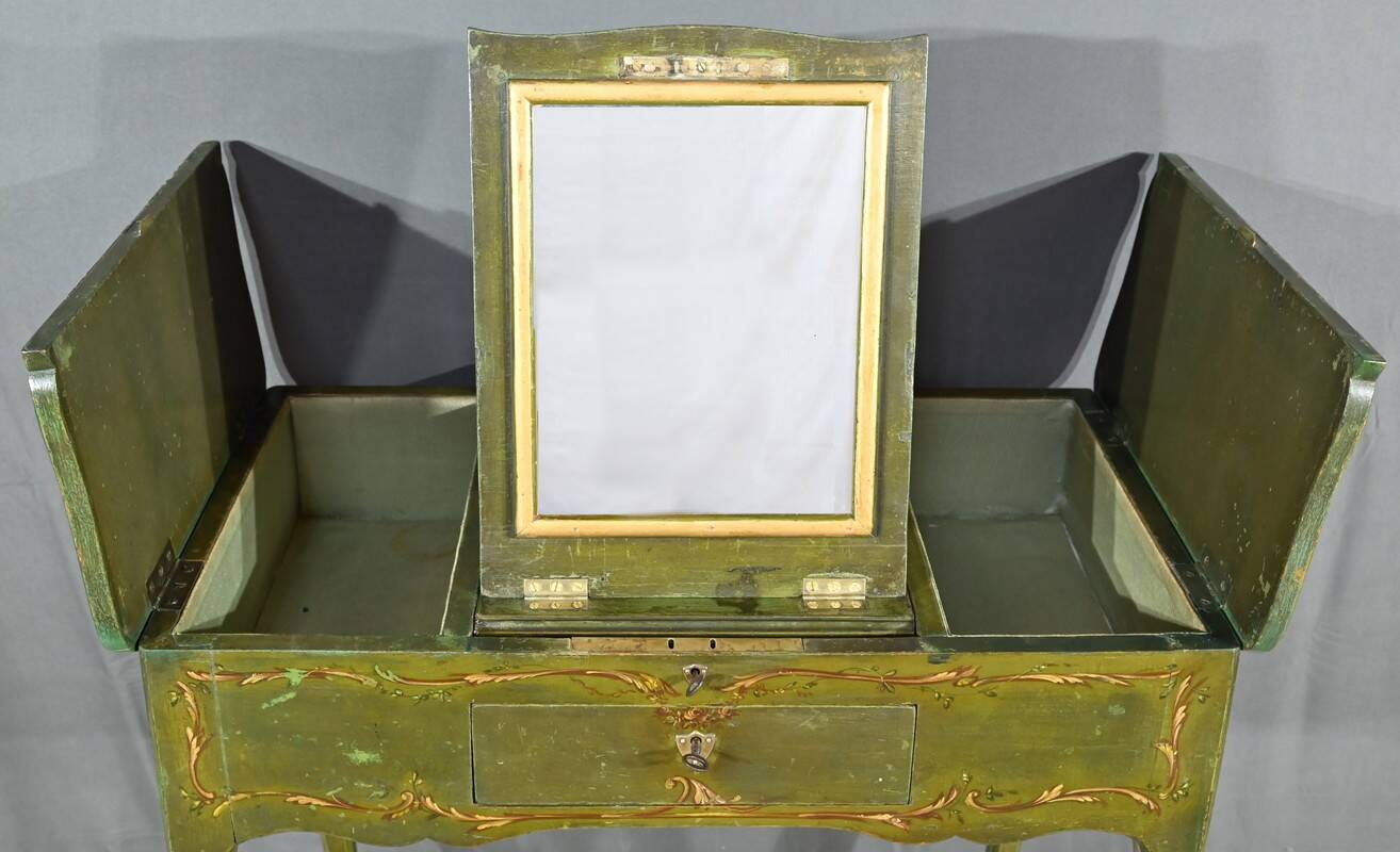 Small Painted Oak Dressing Table, Louis XV style – Late 18th century