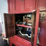 Armoire chinoise laquée rouge
