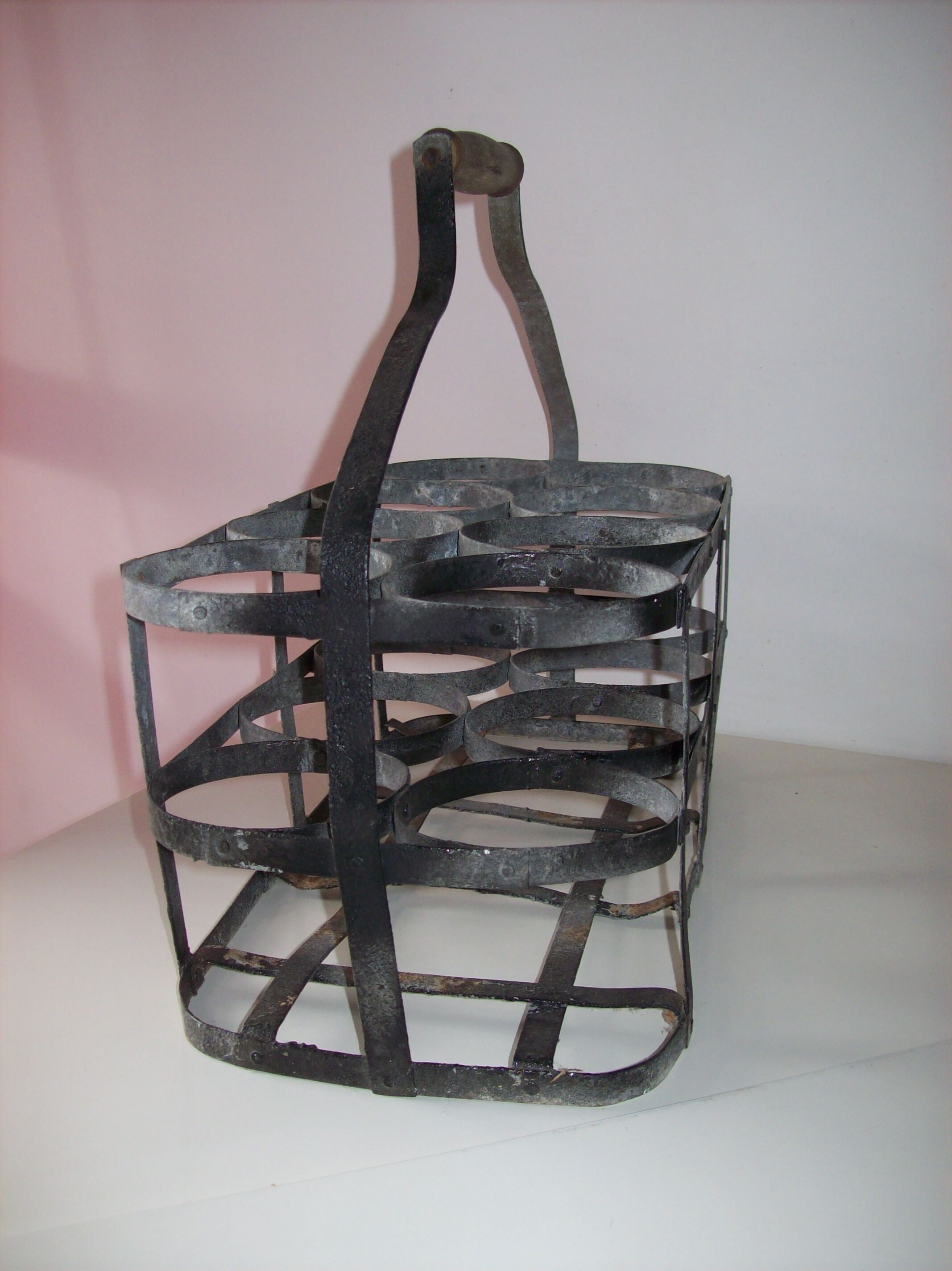 Door bottles eight lockers