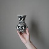 Vase en céramique décor peint à la main décoration ethnique tribale artisanal poterie handmade