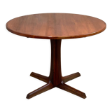 Scandinavian extendable round table in teak Gudme edition