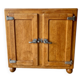 Cooler cabinet