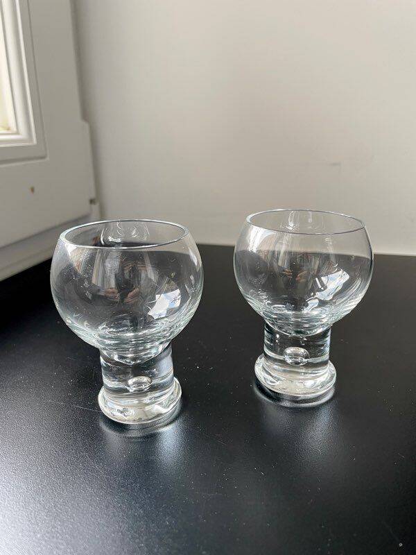 2 liqueur / spirit / schnapps glasses, Crystal