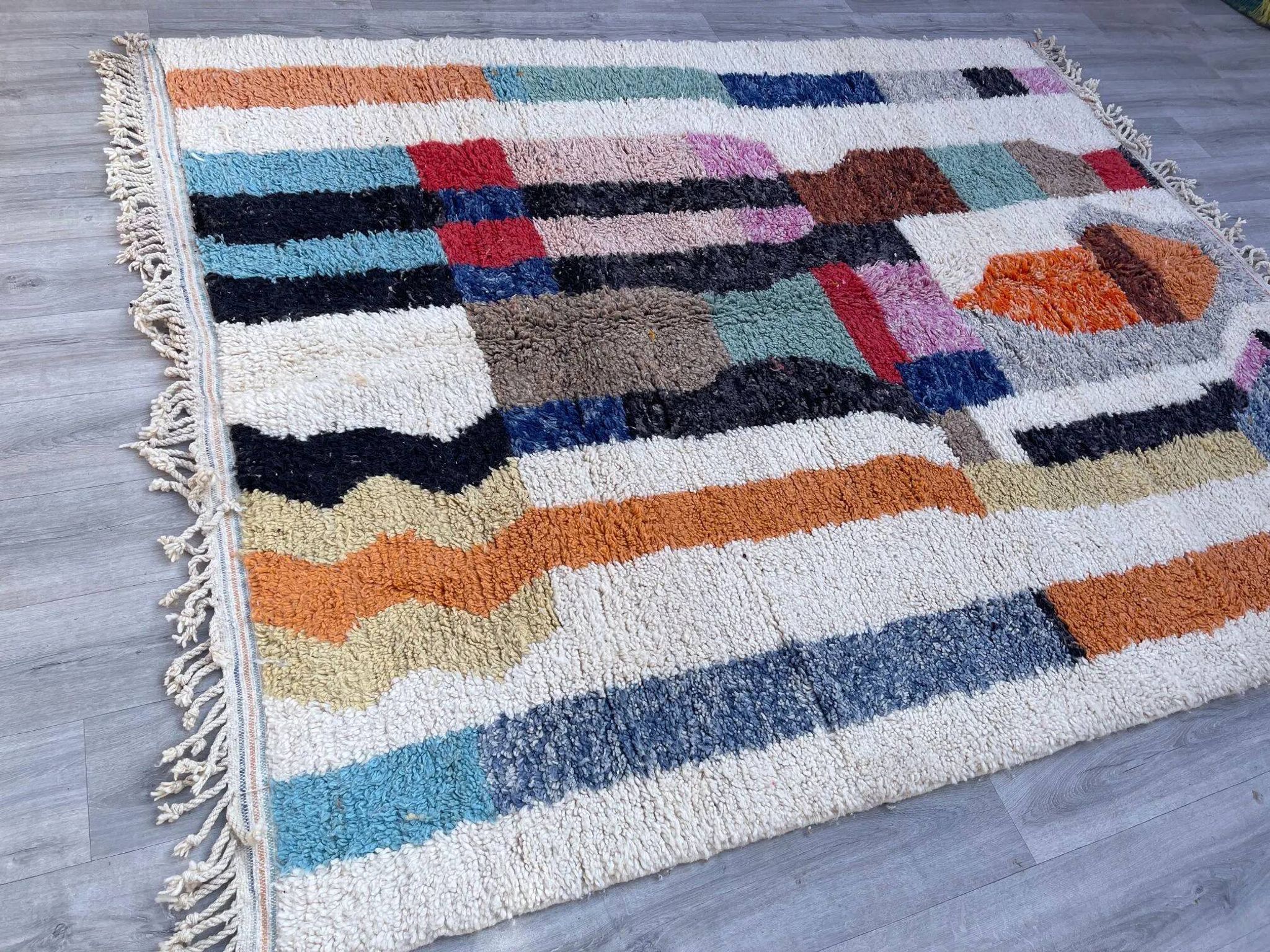 Authentic Moroccan wool rug handwoven, 250x150 cm