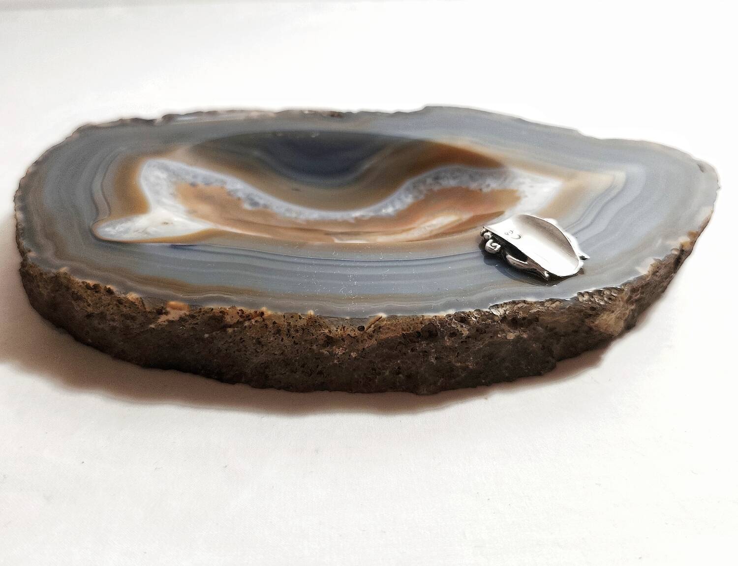 Cenicero de ágata y plata. España, 1970s.