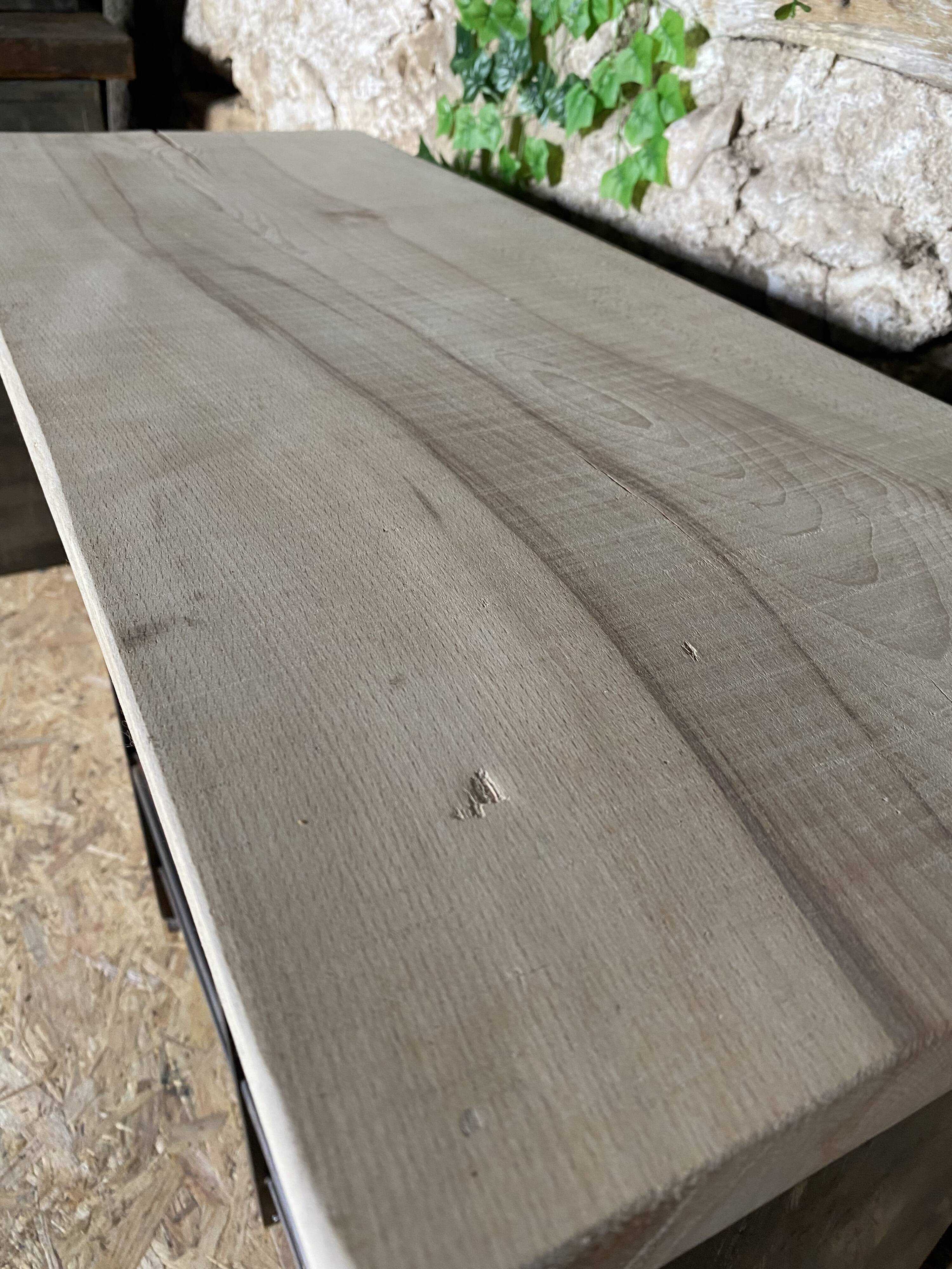 Furniture with 8 metal and wood flaps.