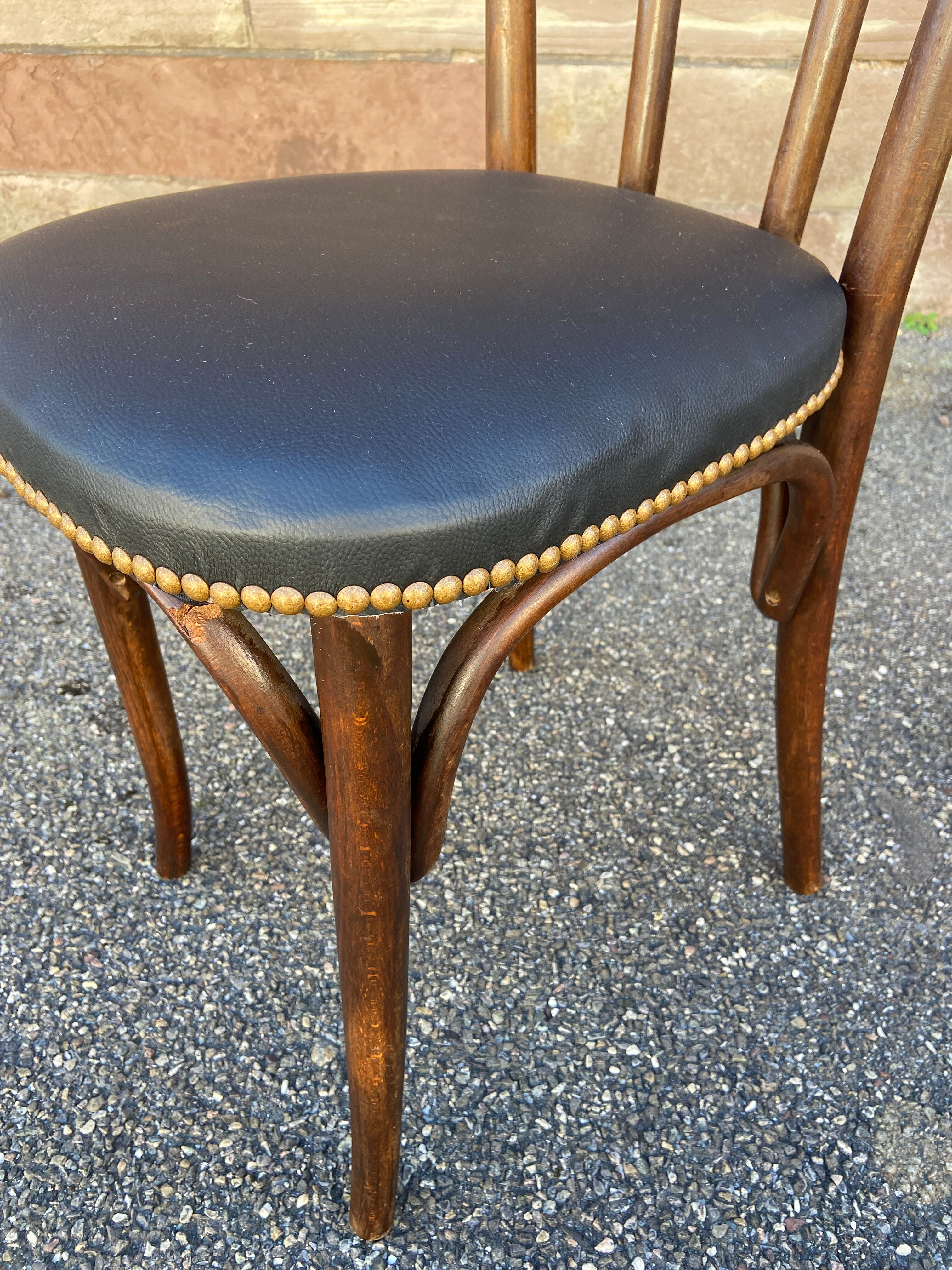 2 Restaurant chairs bent wood imitation vintage leather French bistro