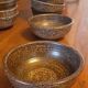 18 assiettes à soupe, jattes en grès de Salins les Bains année 60