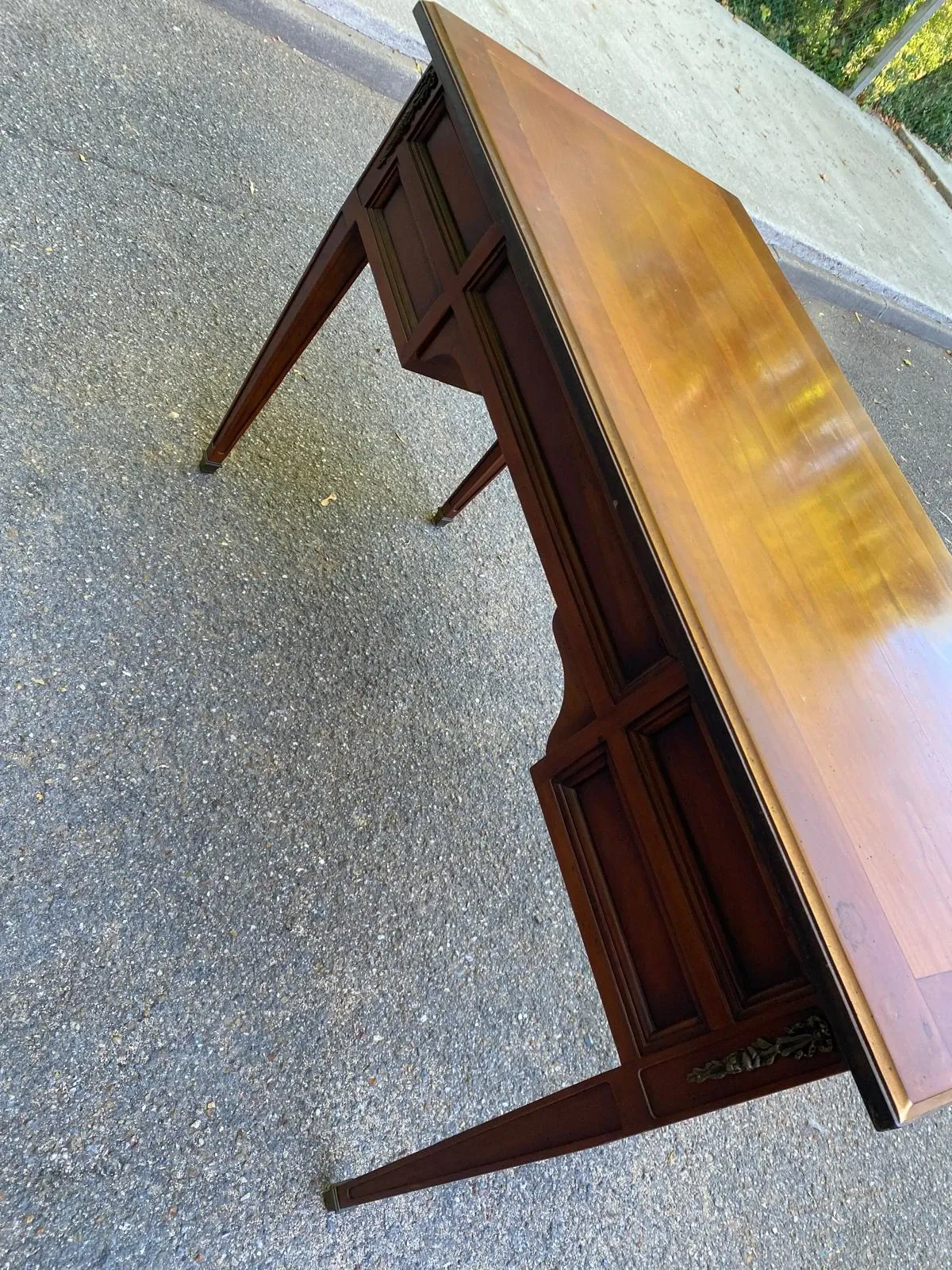 Roche Bobois desk in solid cherry wood in Louis XVI style with pull-outs.