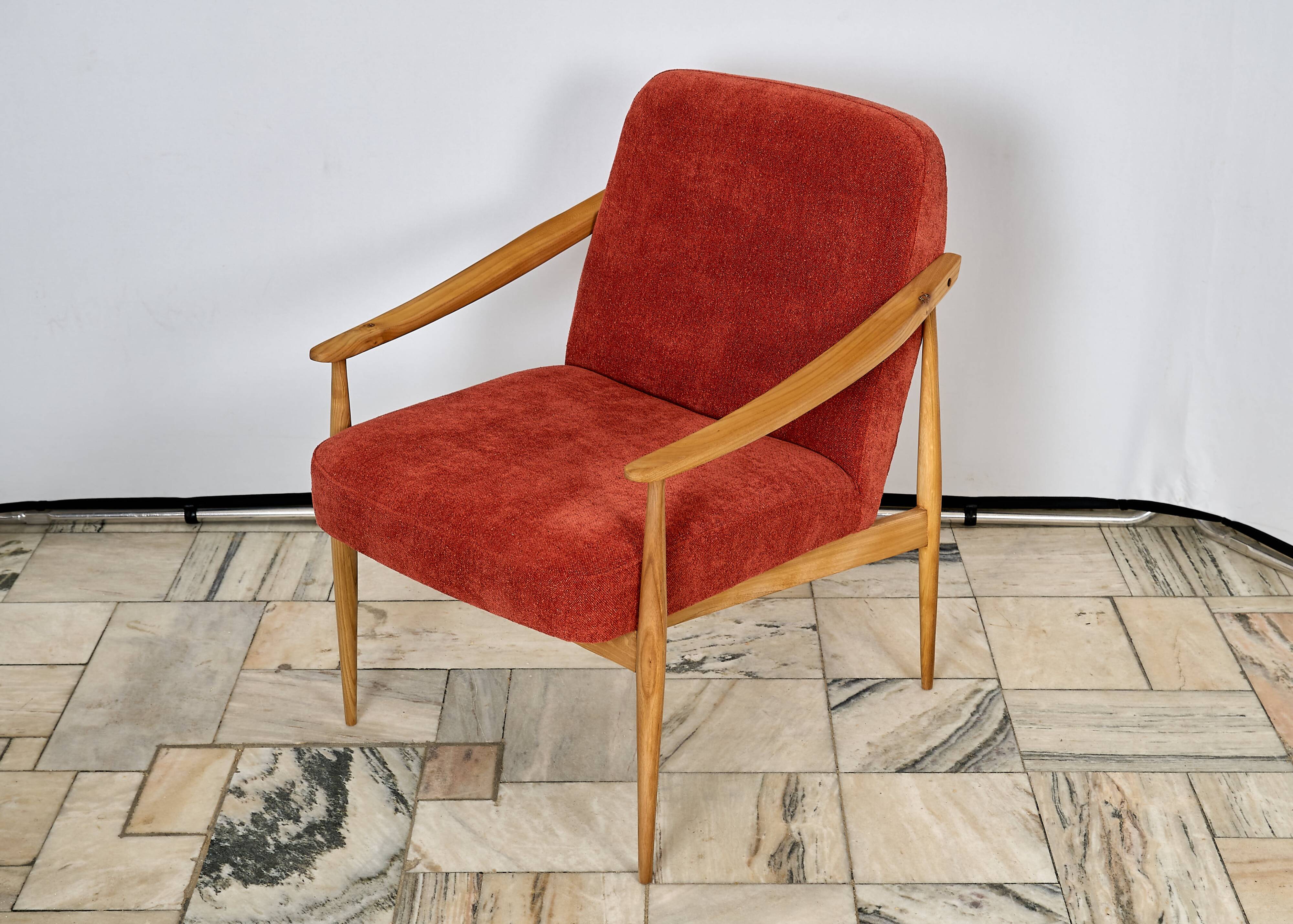 Fauteuil vintage avec repose-pieds Tchécoslovaquie années 1960