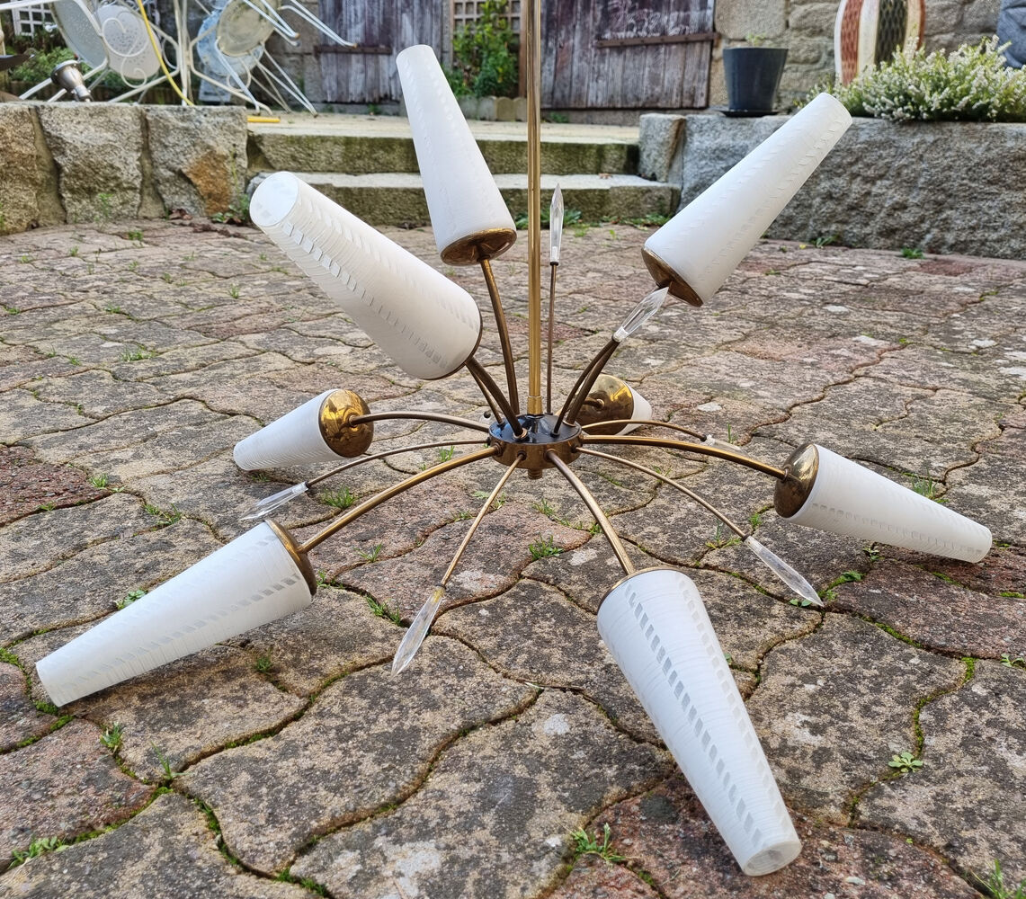 Suspension sputnik, 8 lights, brass, tulips opaque glass, vintage, 50s