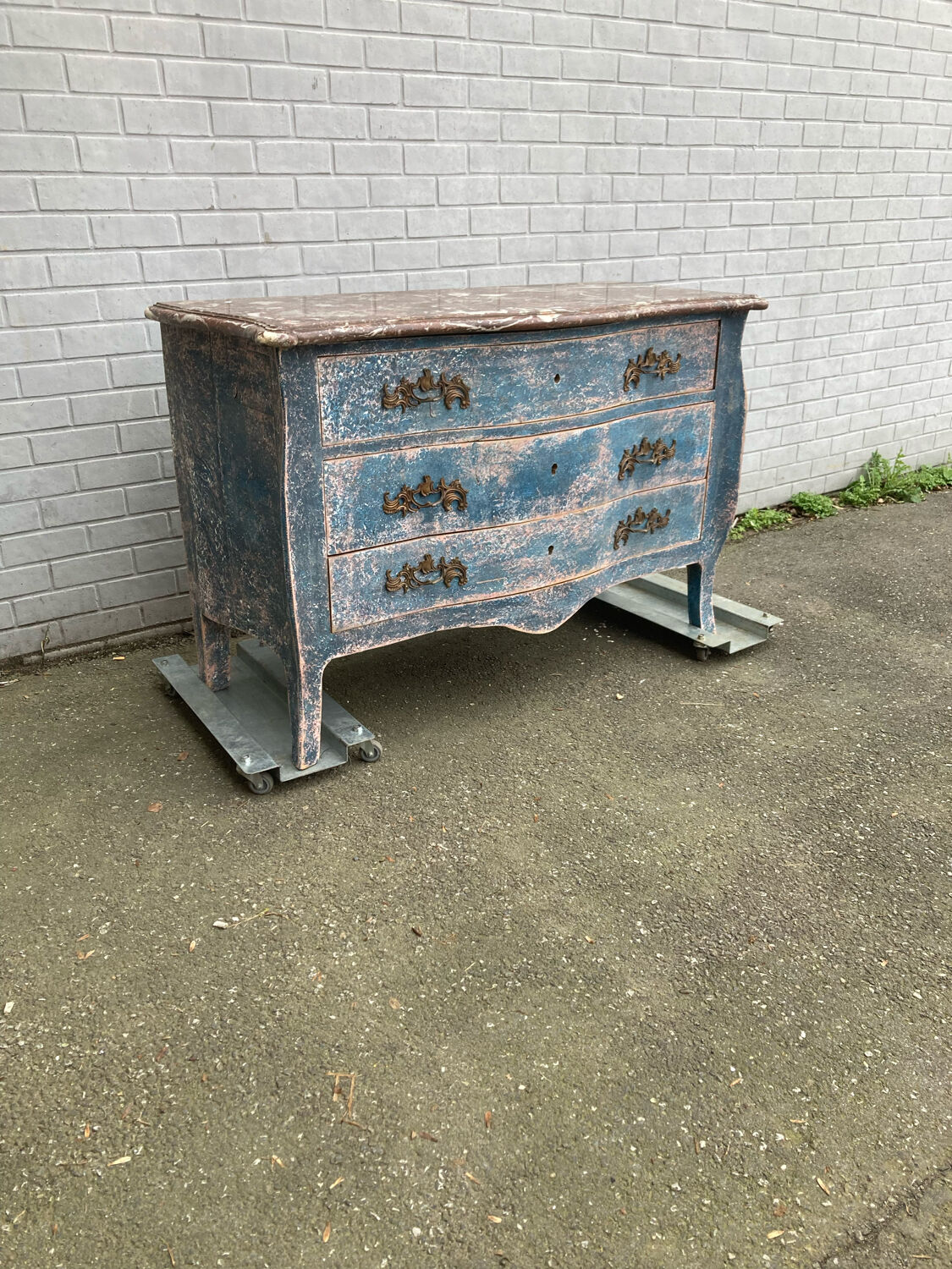 Old chest of drawers Very nice patina with marble