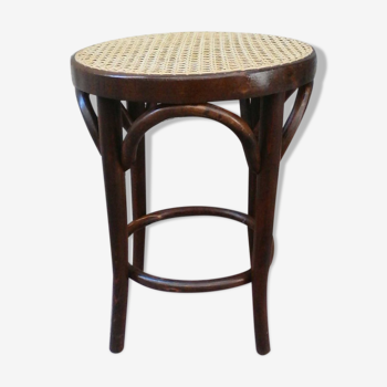 Tabouret bas a assise cannée et bois courbé