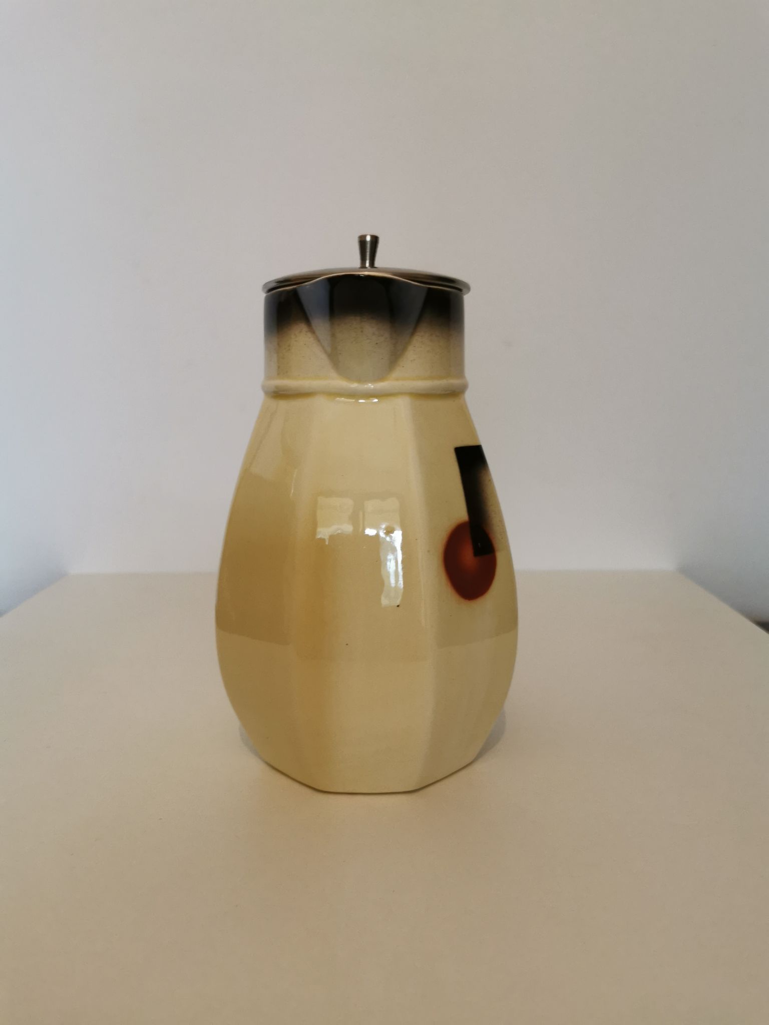 Pichet tisanière art déco en demi porcelaine "badonviller"