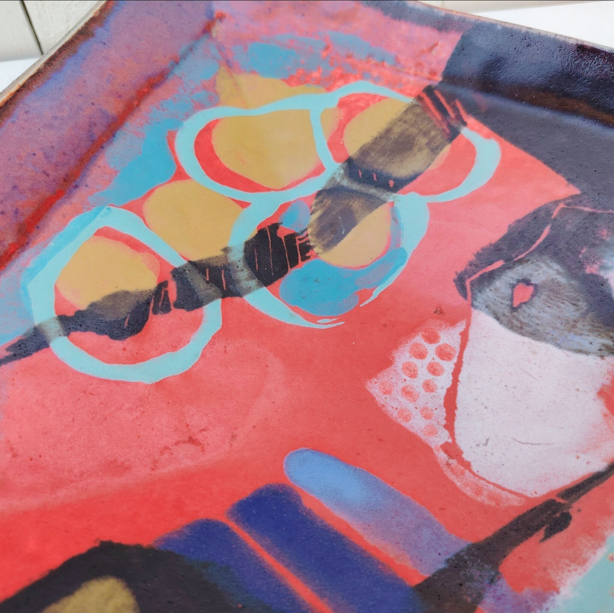 Ceramic catchall by Eduardo Constantino