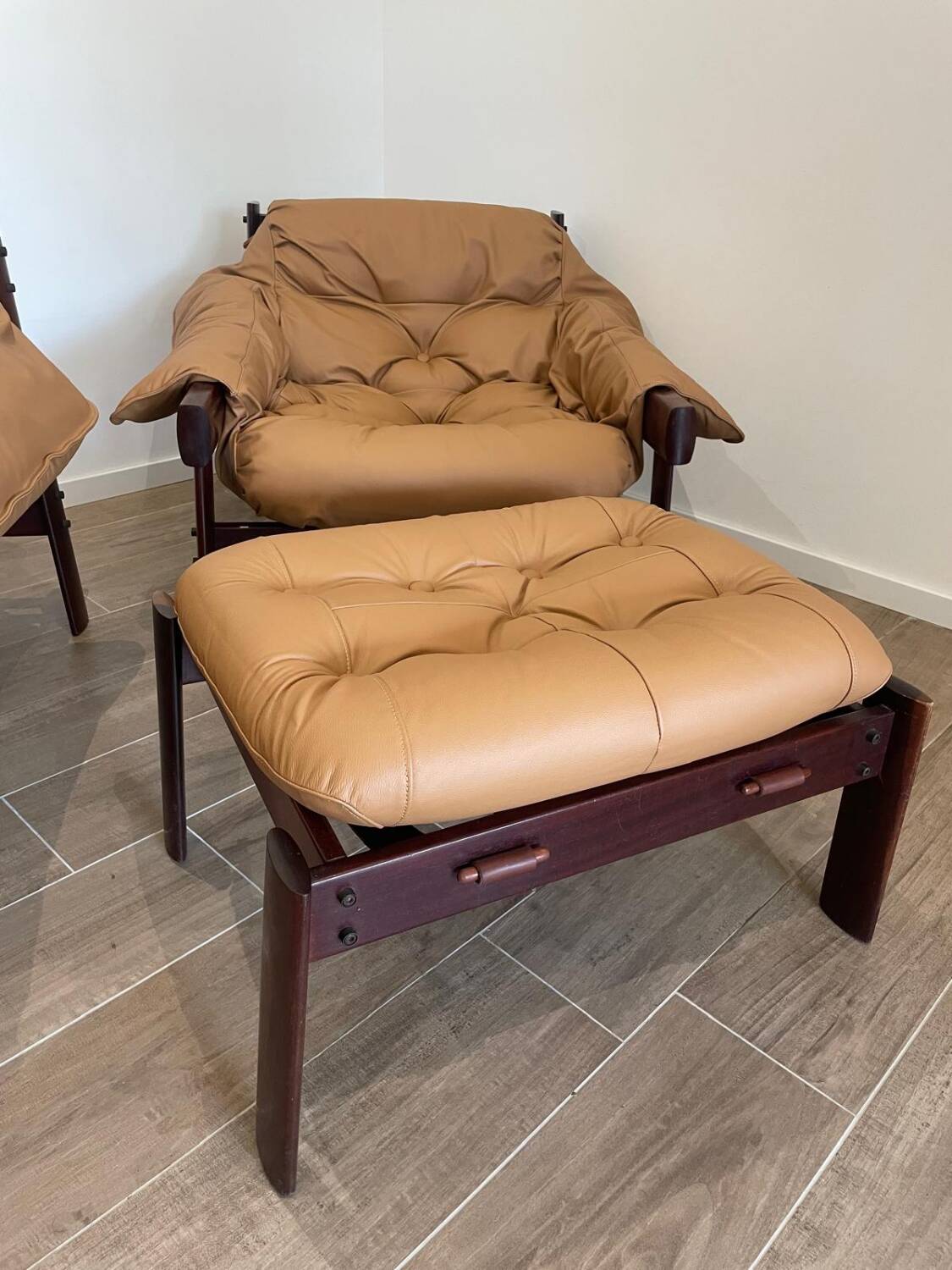 2 MP-41 Lounge Chairs by Percival Lafer