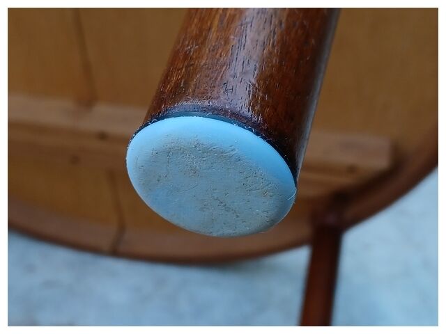 Harry Ostergaard for Randers Mobelfabrik round Danish extendable teak table 1960