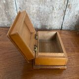 Ancienne Boite À Bijoux En Bois Sculpté Décor Fleurs Vintage