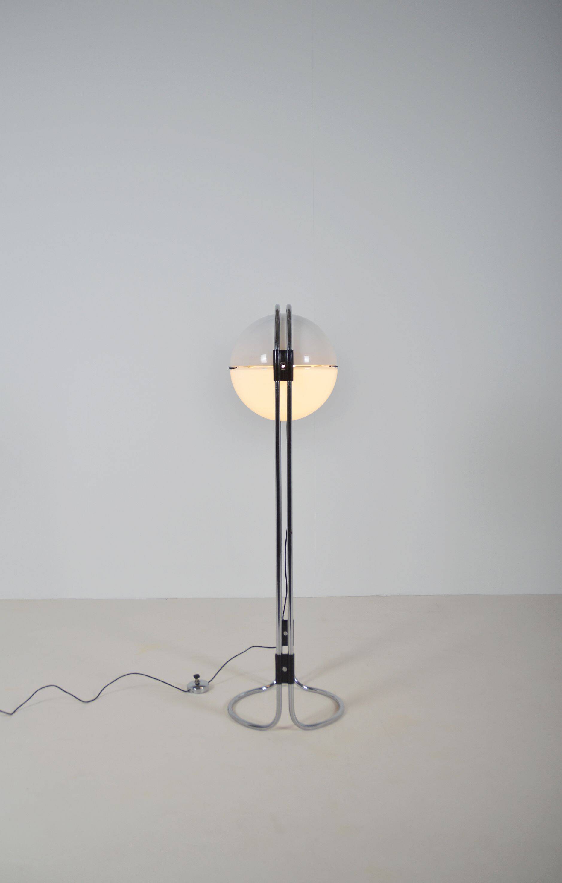 Lampe sur pied en grains de café rare par André Ricard pour Metalarte, années 1970.