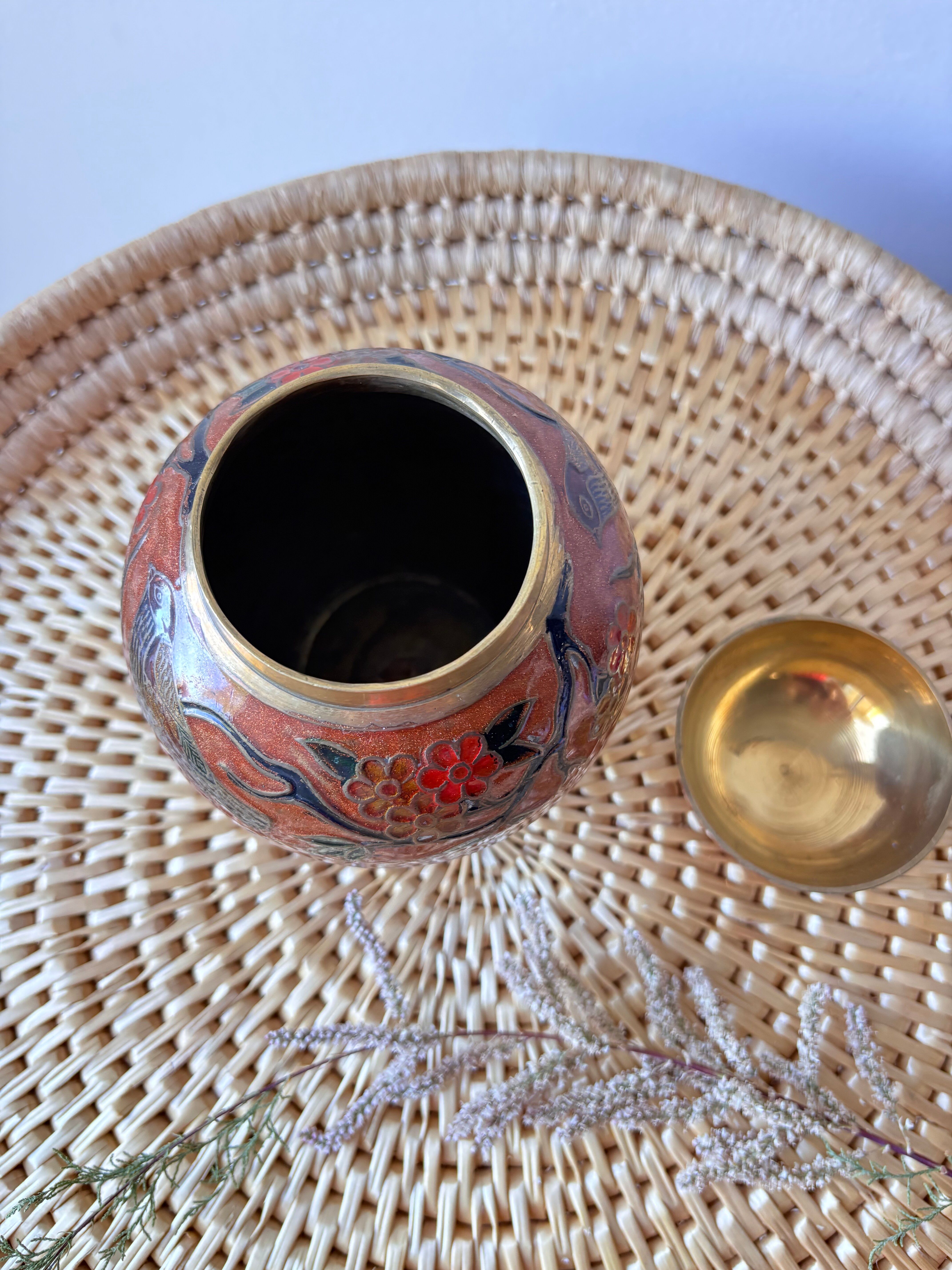 Boîte à couvercle en laiton émaillé cloisonné -oiseaux et fleurs, Mad