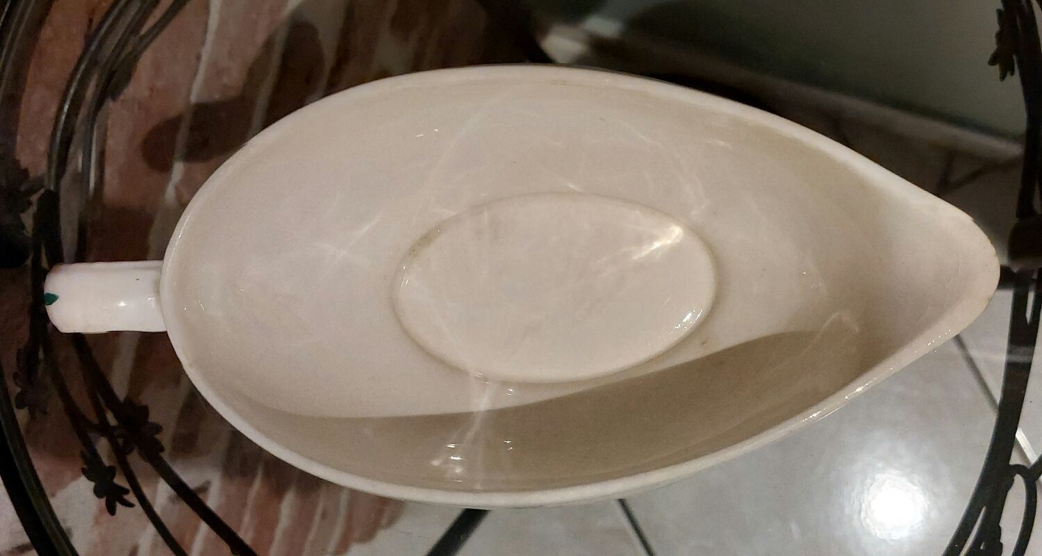 Claudia old gravy boat