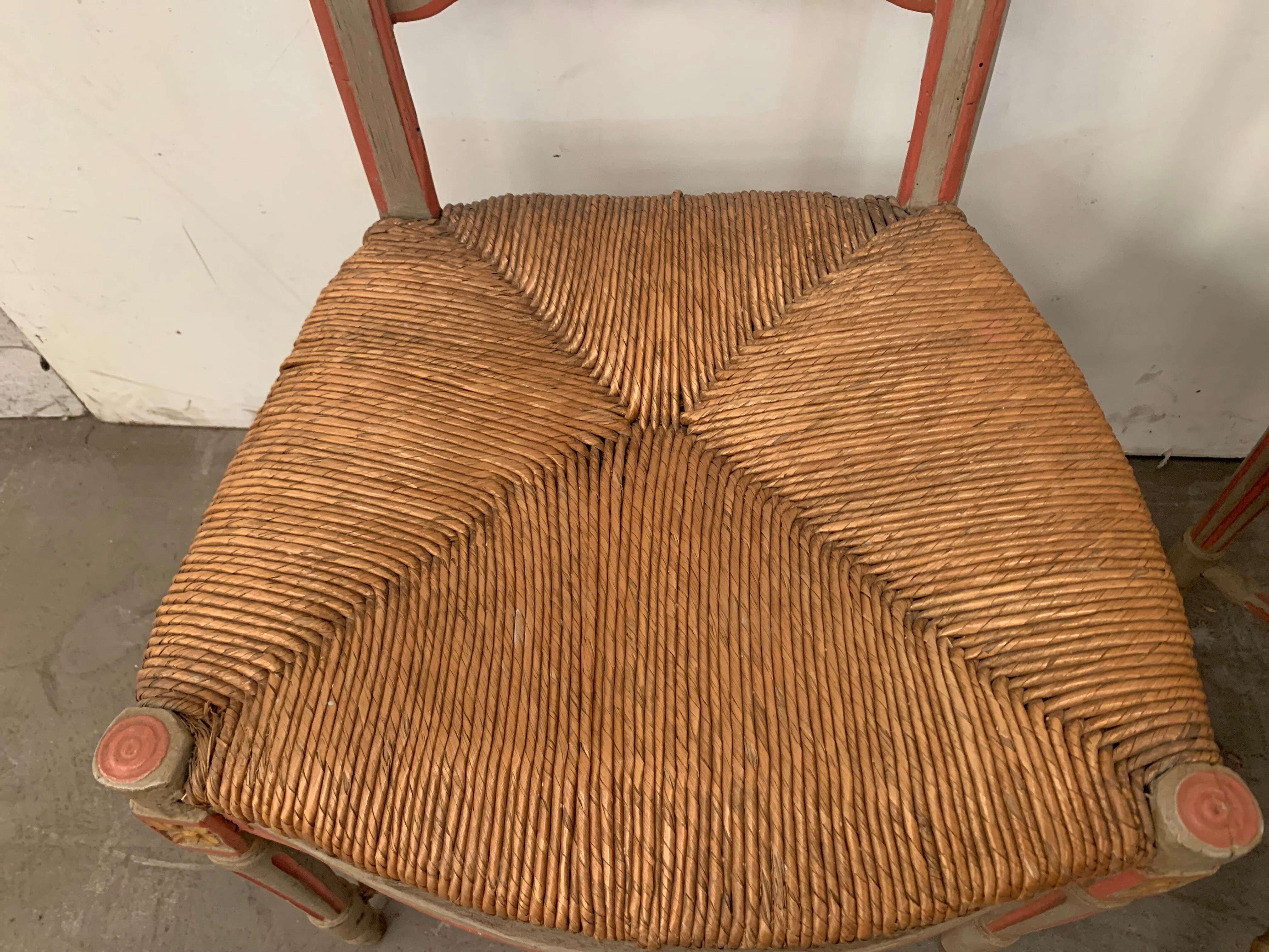 Paire de chaises Provençale en hêtre patiné XX siècle