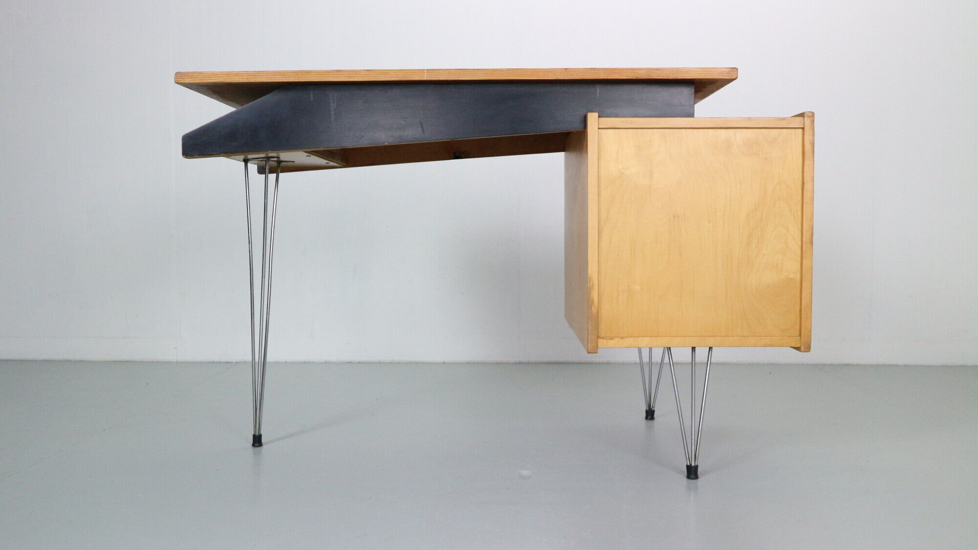 Cees Braakman Desk for Pastoe with Hairpin Legs, 1950 Dutch Design